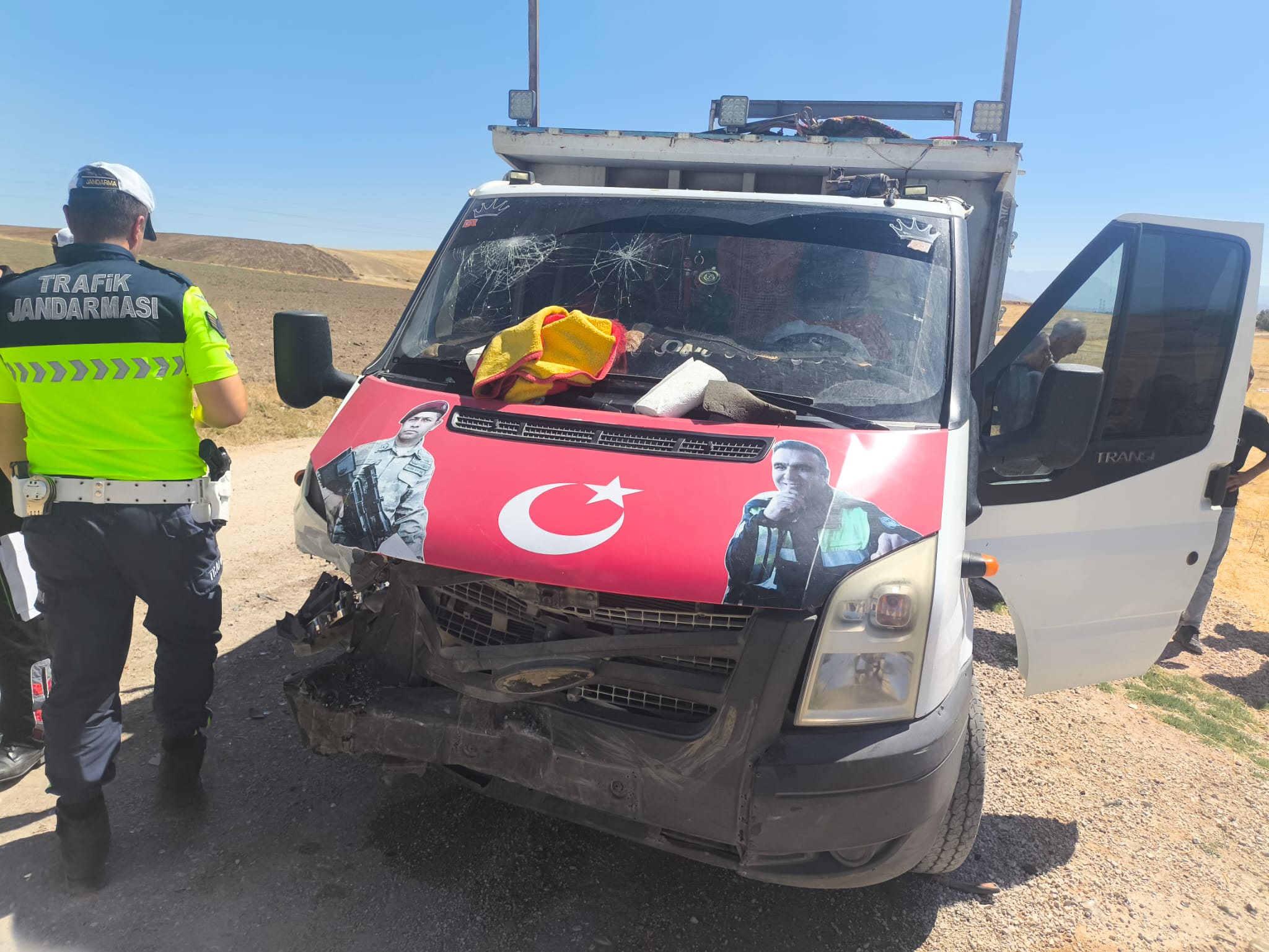 Afşin’de Trafik Kazası 2 Yaralı11