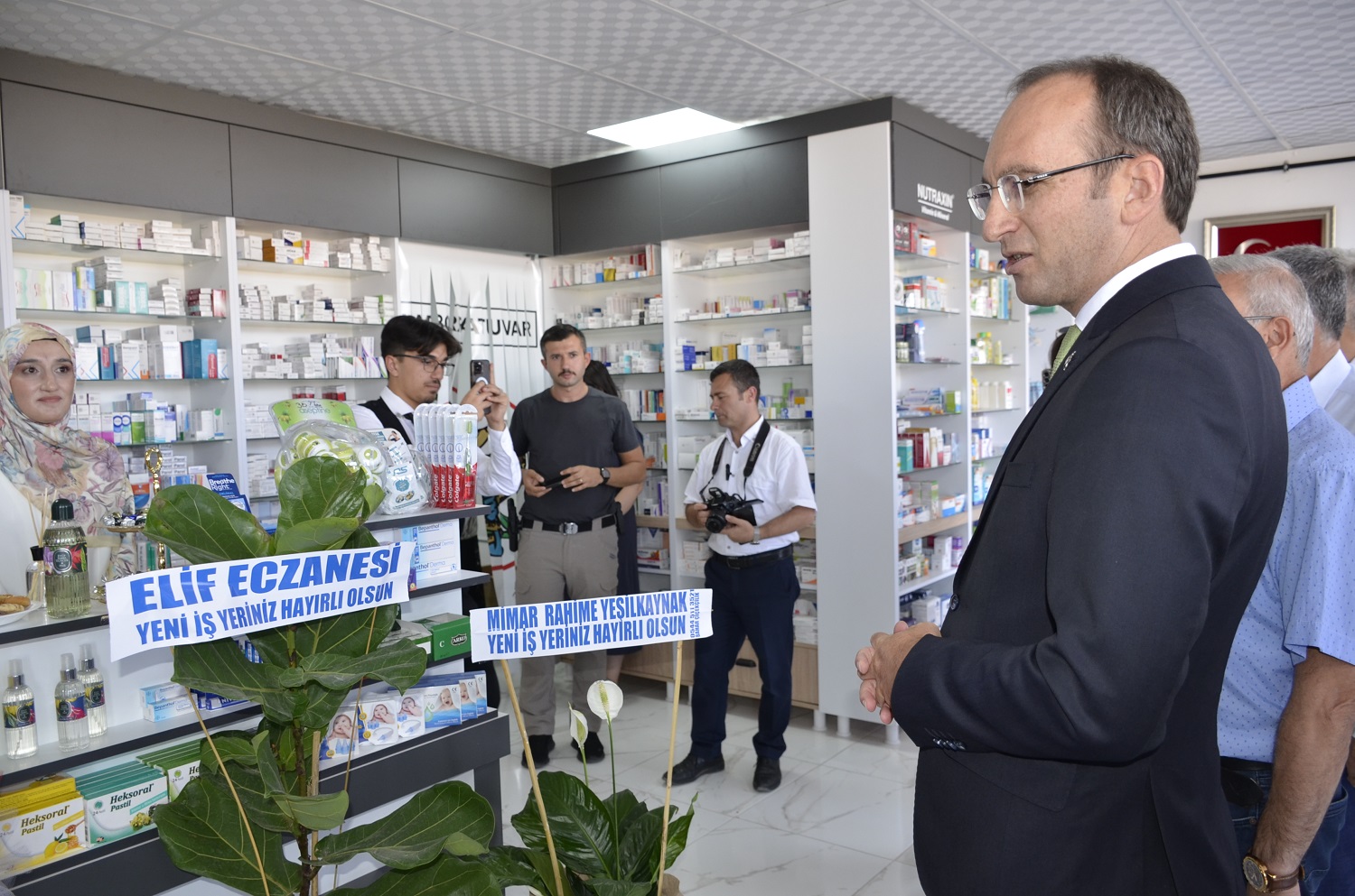 Ak Eczanesi Açılış Töreni (14)