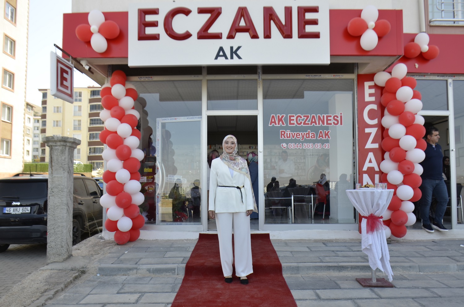 Ak Eczanesi Açılış Töreni (4)