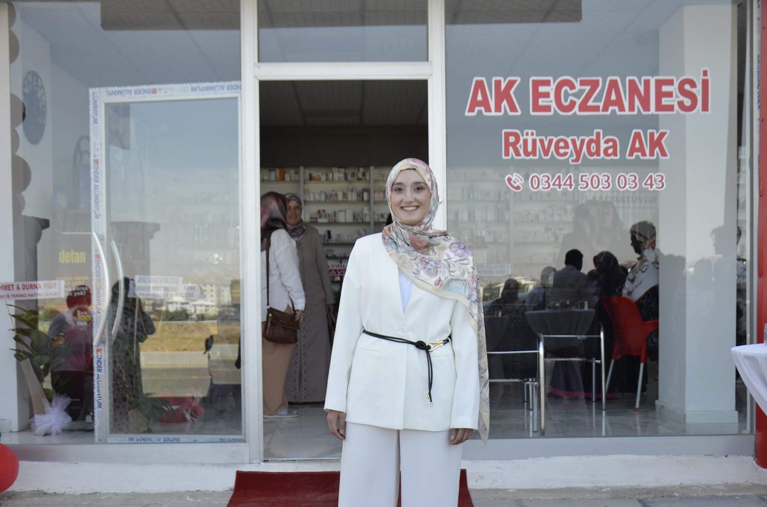Ak Eczanesi Açılış Töreni (5)