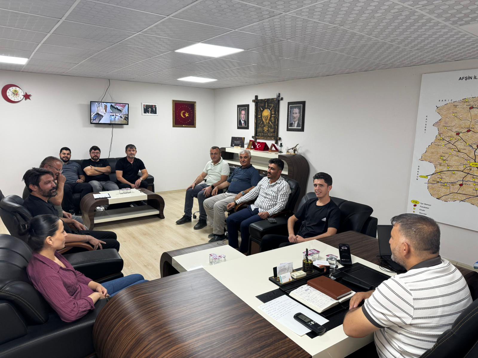 Ak Parti Afşin İlçe Teşkilatı Yürütme Kurulu Toplantısını Gerçekleştirdi2
