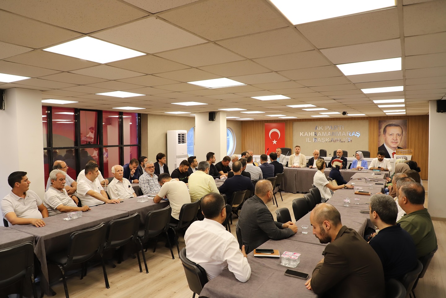 Ak Parti Kahramanmaraş İl Başkanlığı'nın Haftalık Olağan İl Yürütme Kurulu Toplantısı Gerçekleştirildi5