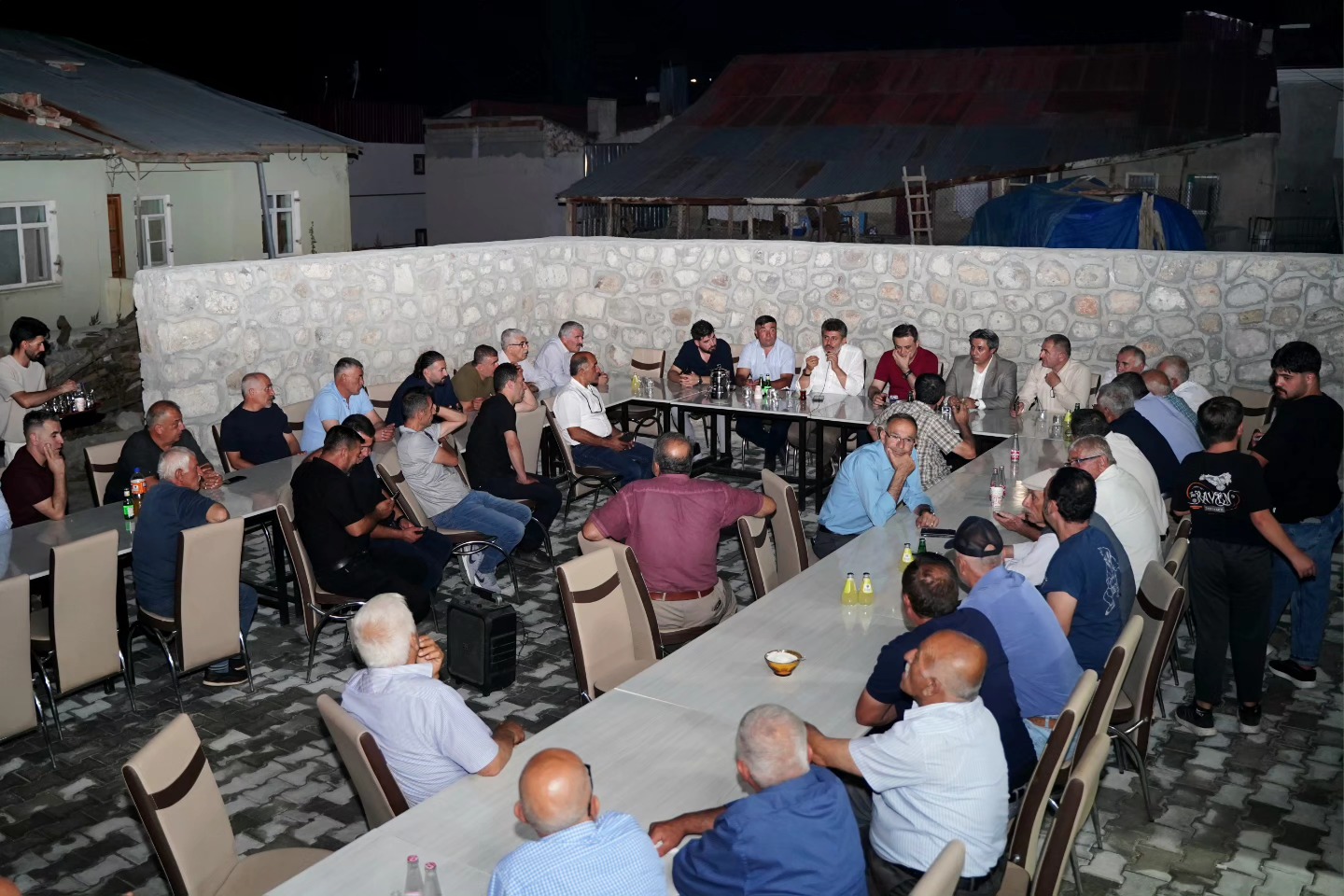 Ak Parti Milletvekilleri Elbistan’da Vatandaşlarla Bir Araya Geldi1