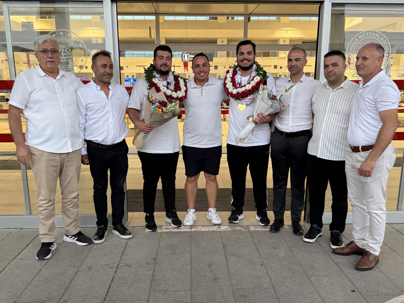 Avrupa Şampiyonları, Kahramanmaraş'ta Çiçekle Karşılandı-1