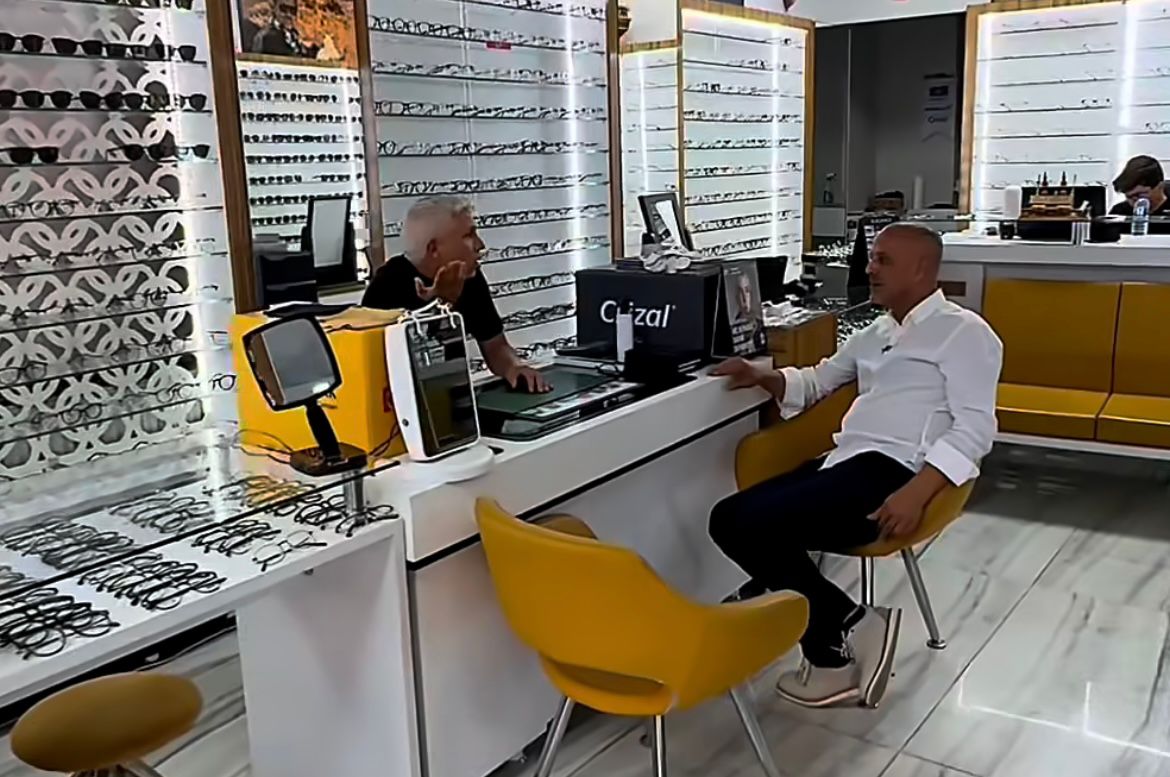Başkan Kıraç, Atatürk Caddesi’ndeki Esnafı Ziyaret Etti