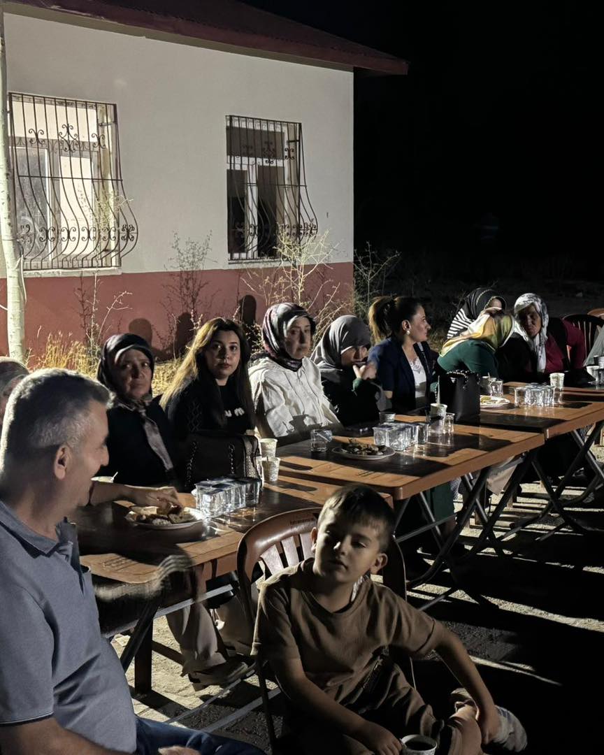 Burhan Karabulut Ve Yönetimi Hurman Mahallesi’nde Hemşehrilerle Buluştu3