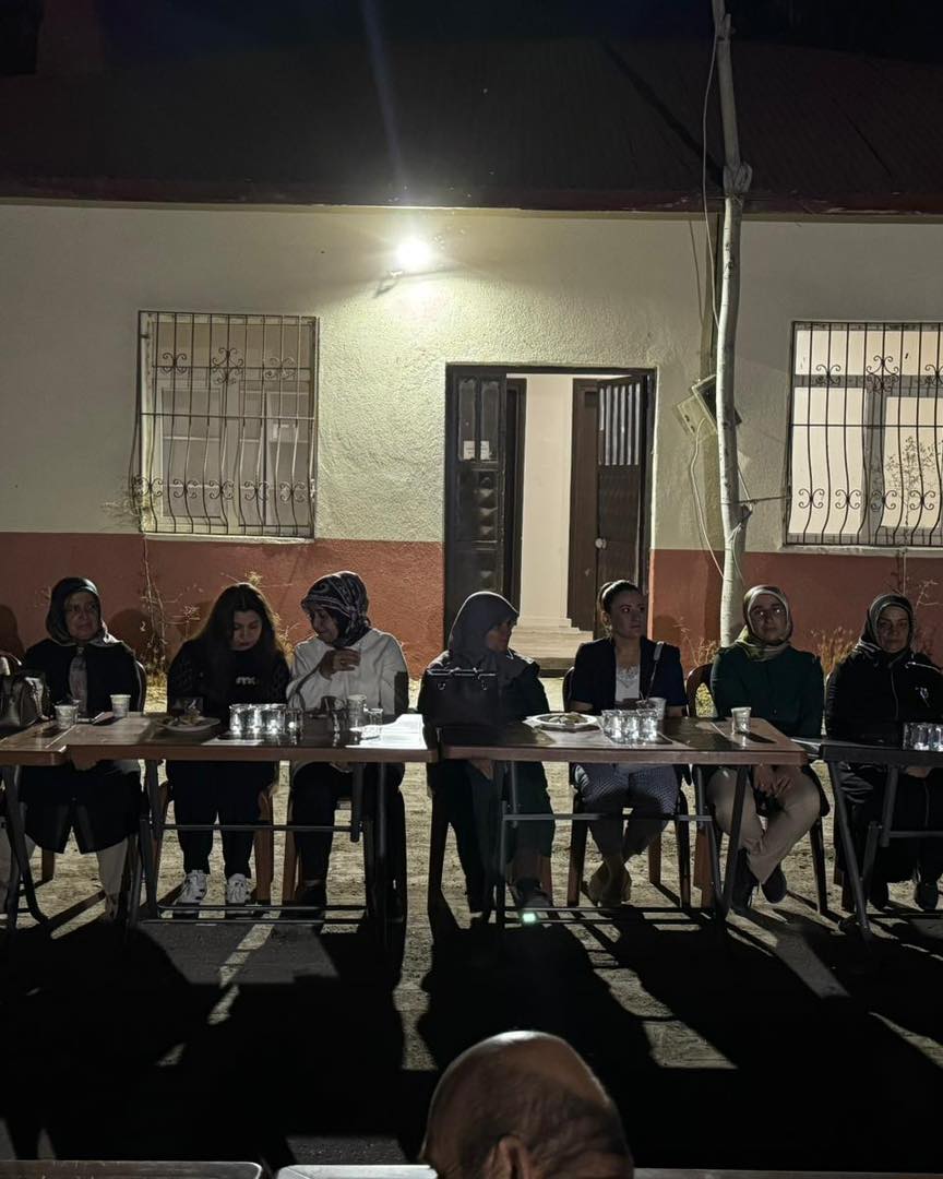 Burhan Karabulut Ve Yönetimi Hurman Mahallesi’nde Hemşehrilerle Buluştu4