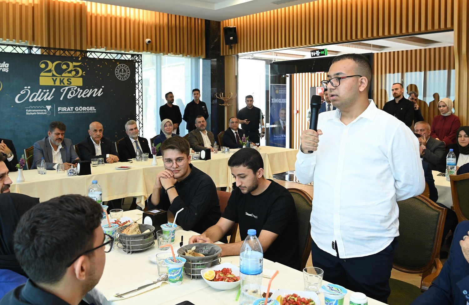 Büyükşehir, Yks’de Dereceye Giren Öğrencileri Özel Bir Programla Onurlandırdı (2)