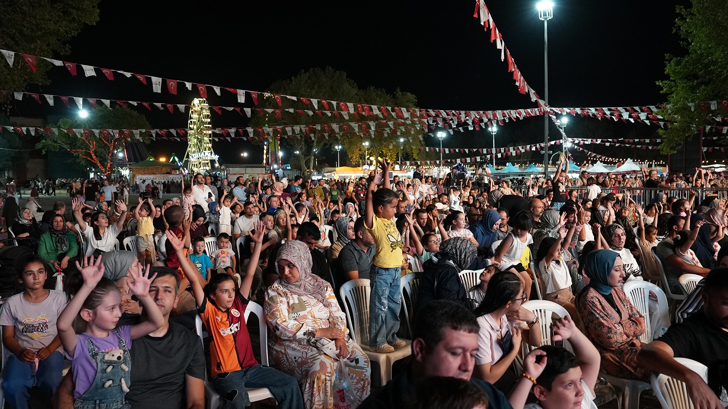Çocuklar Fuarda Kukuli İle Unutulmaz Bir Gece Yaşadı (2)