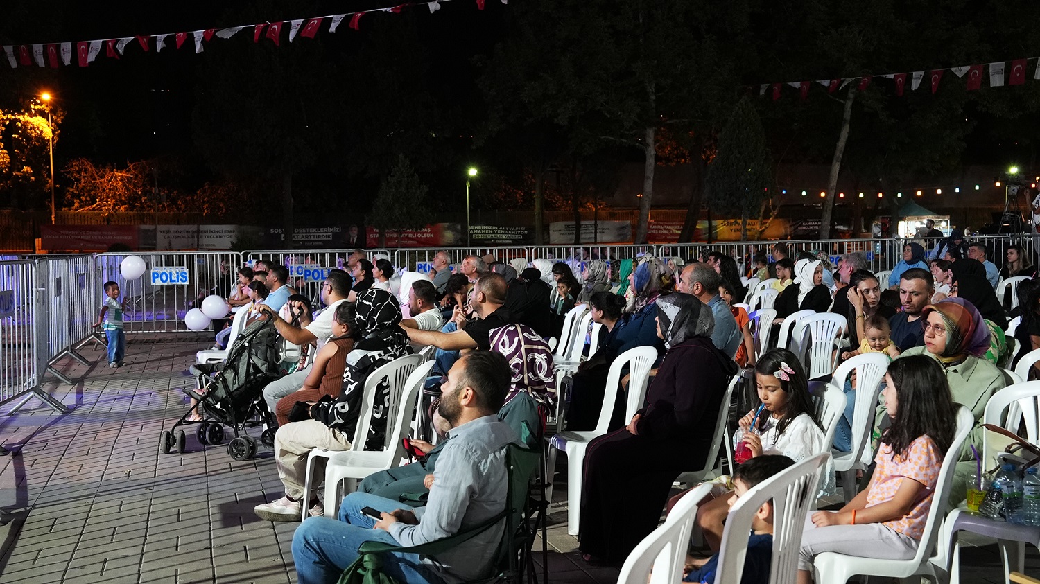 Efiloğlu “Aile, İnsanın Dünyaya Açılan İlk Penceresidir” (2)
