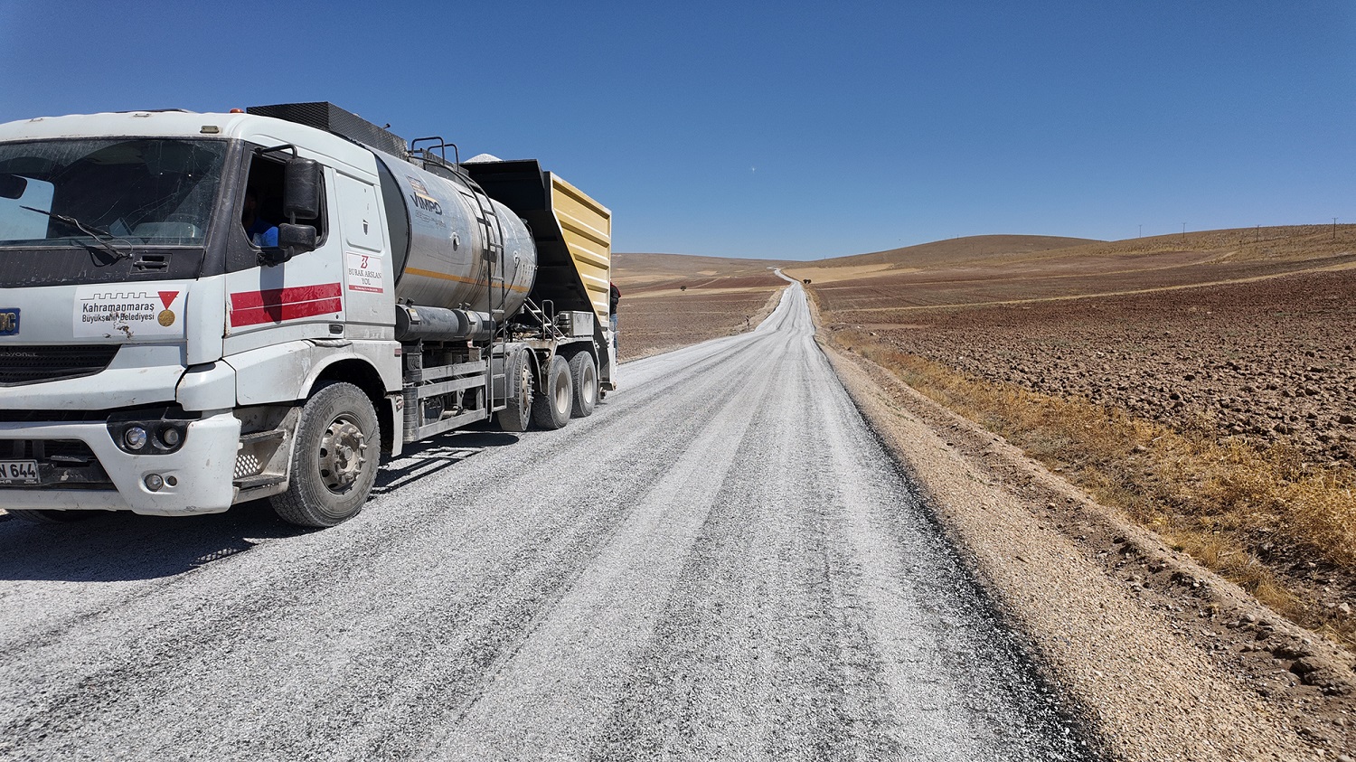Elbistan’da 3 Mahallenin Daha Ulaşımı Büyükşehir’le İyileştiriliyor (2)