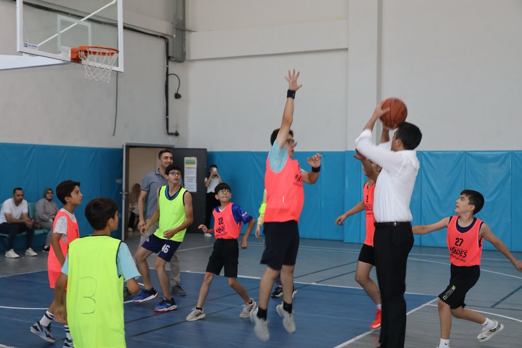 Elbistan’da Yaz Spor Okulları 14 Branşta 2300 Katılımcıyla Sürüyor6