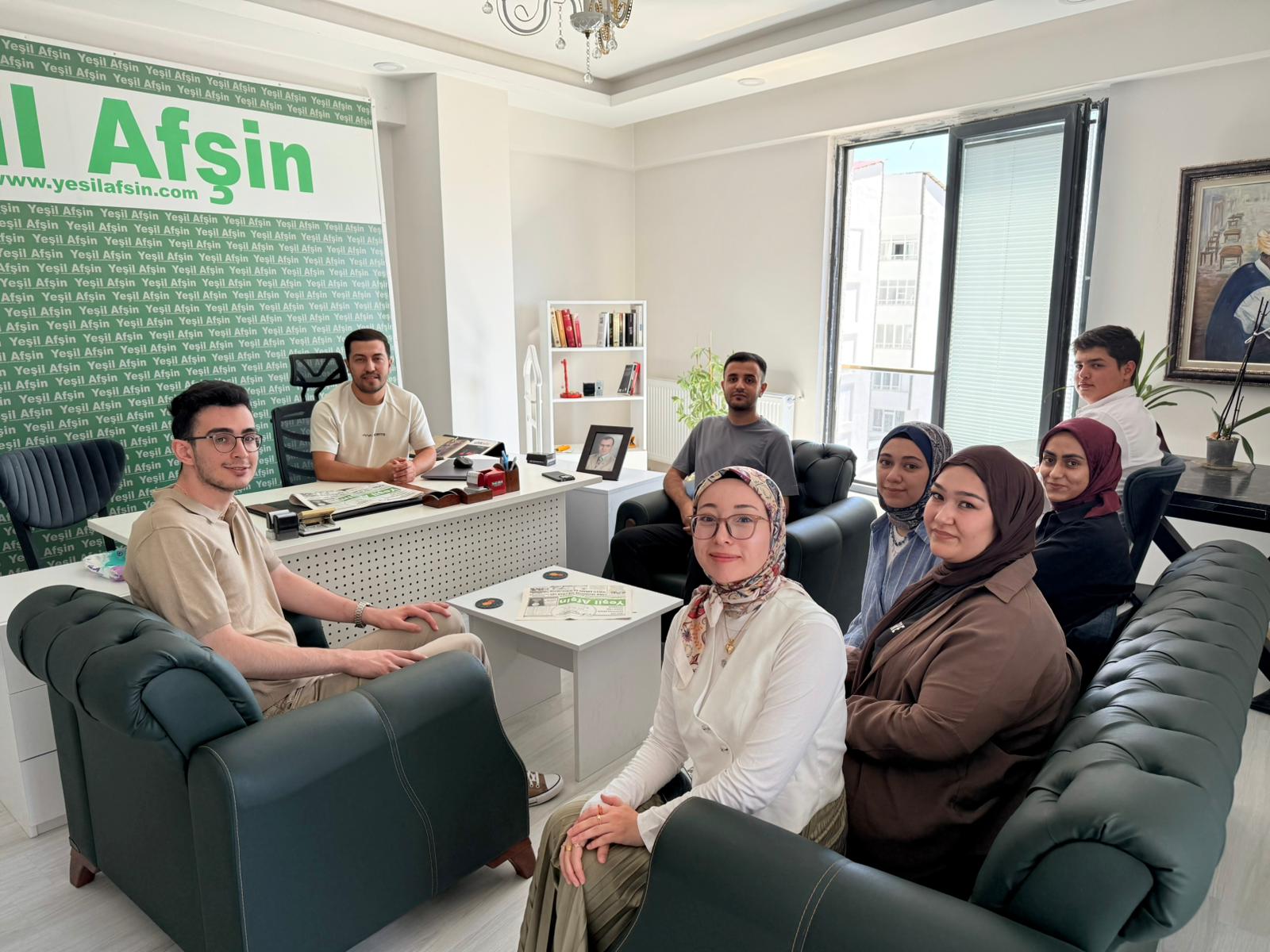 Genç Kalemşörler Ekibinden Yeşil Afşin Gazetesi’ne Ziyaret (5)