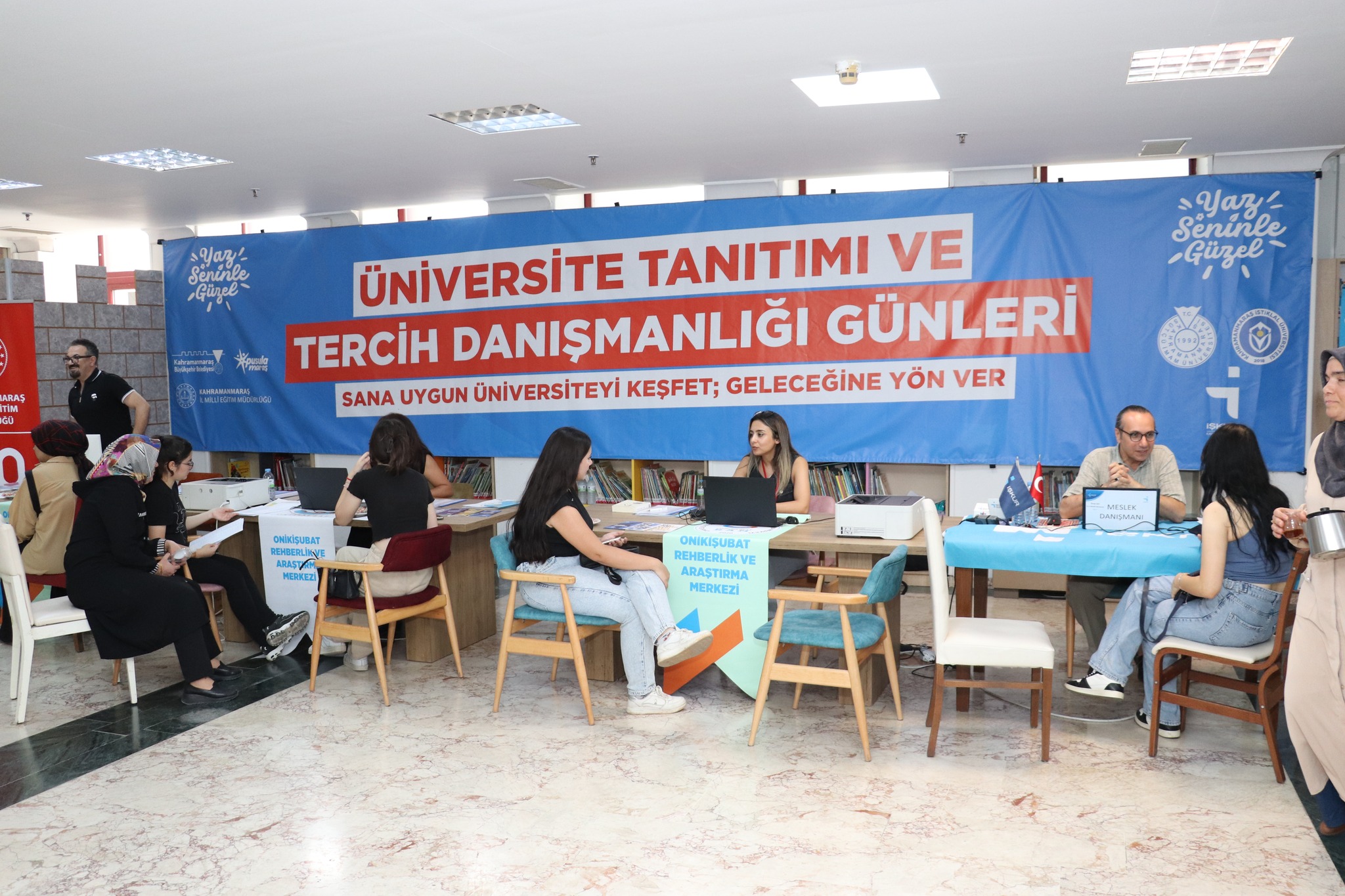İl Millî Eğitim Müdürü Baydur'dan Yks Tercih Danışmanlığı Merkezine Ziyaret4
