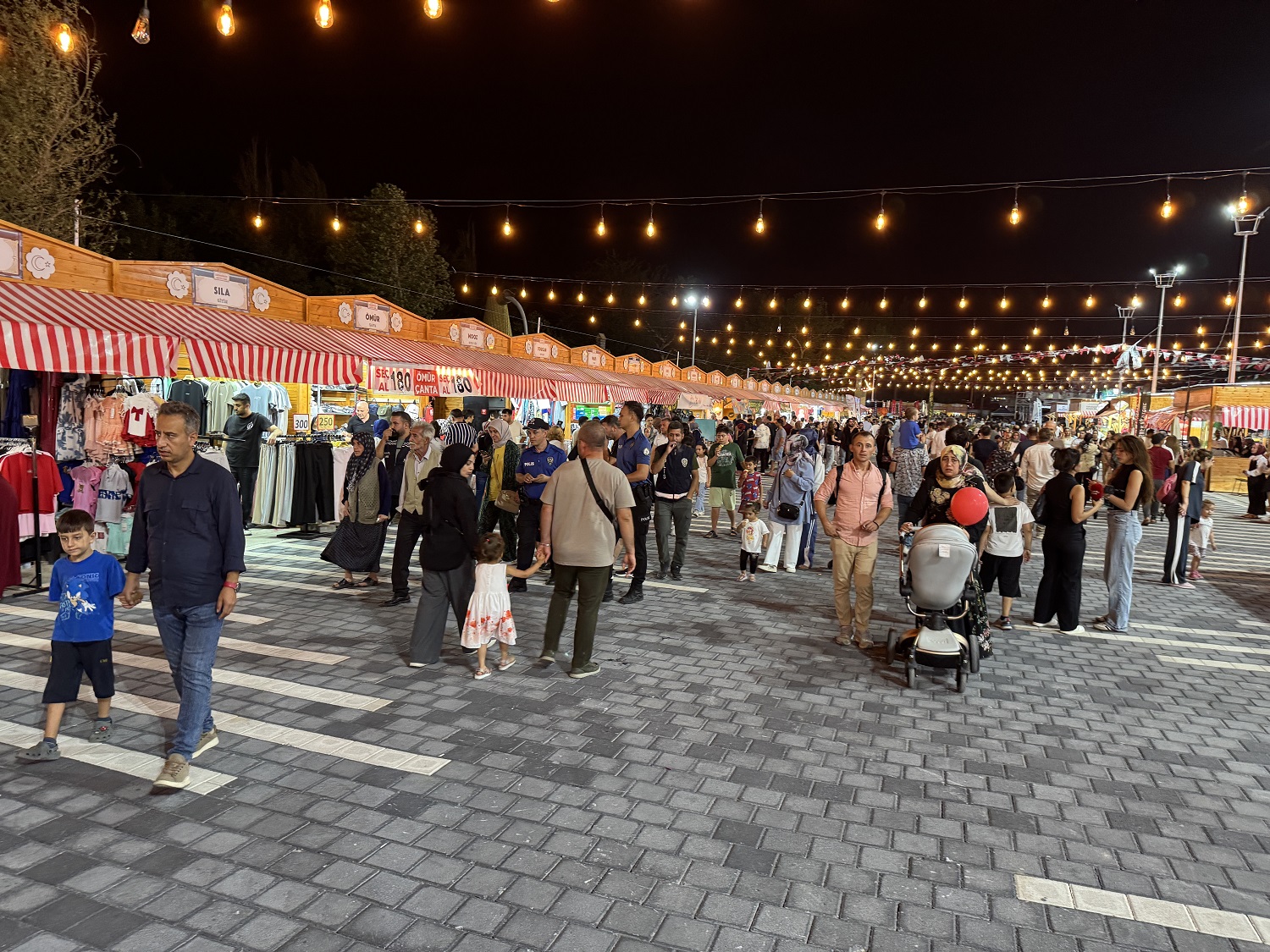 Kahramanmaraş Uluslararası Geleneksel Ağustos Fuarı Başladı (14)
