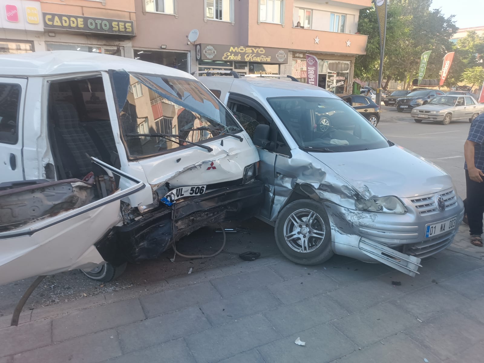 Köşoğlu Caddesi’nde Trafik Kazası 2 Yaralı 1-1