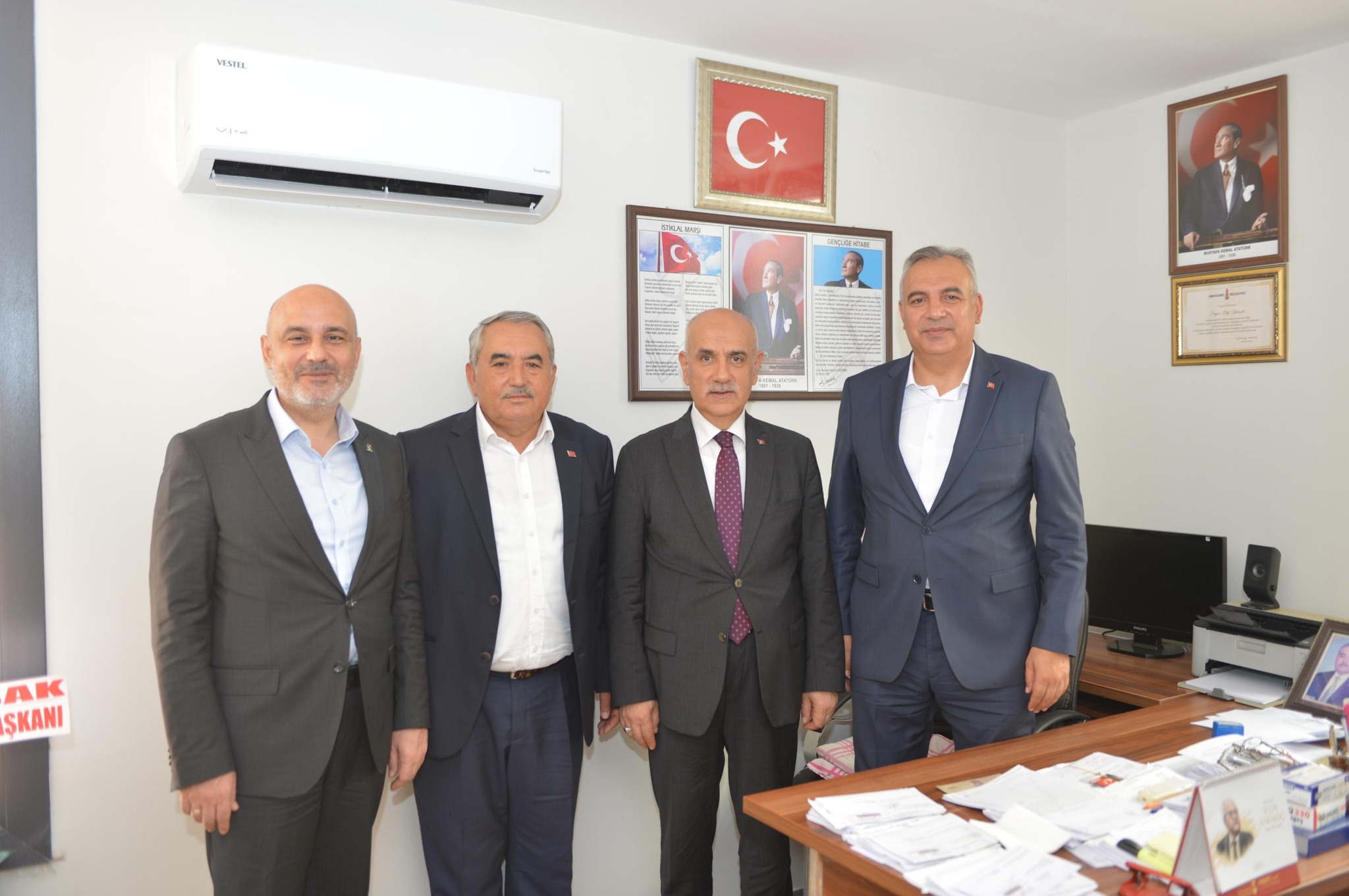 Milletvekili Kirişci, Onikişubat Muhtarlarıyla Bir Araya Geldi1