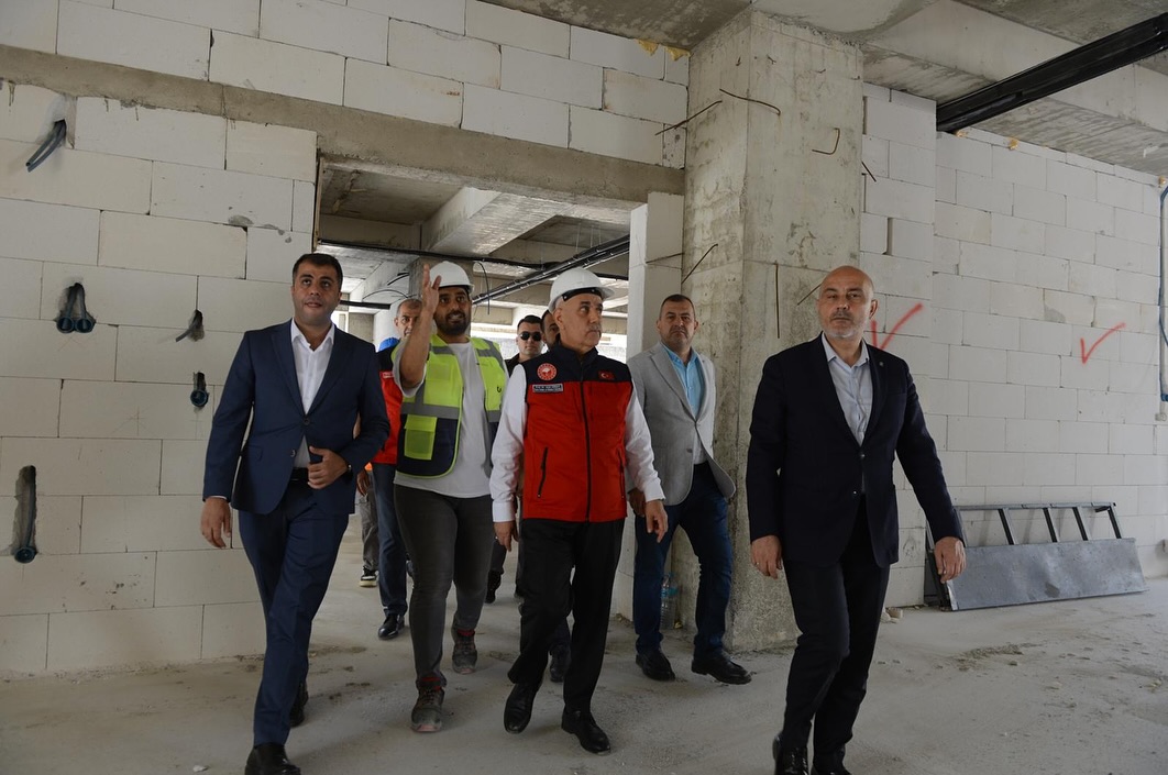Milletvekili Kirişci, Şantiye Alanlarında İncelemelerde Bulundu3