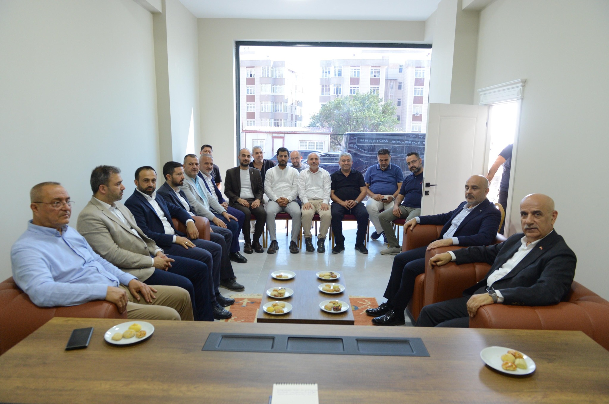Milletvekili Kirişci’den Kahramanmaraş Müteahhitler Birliği’ne Ziyaret1