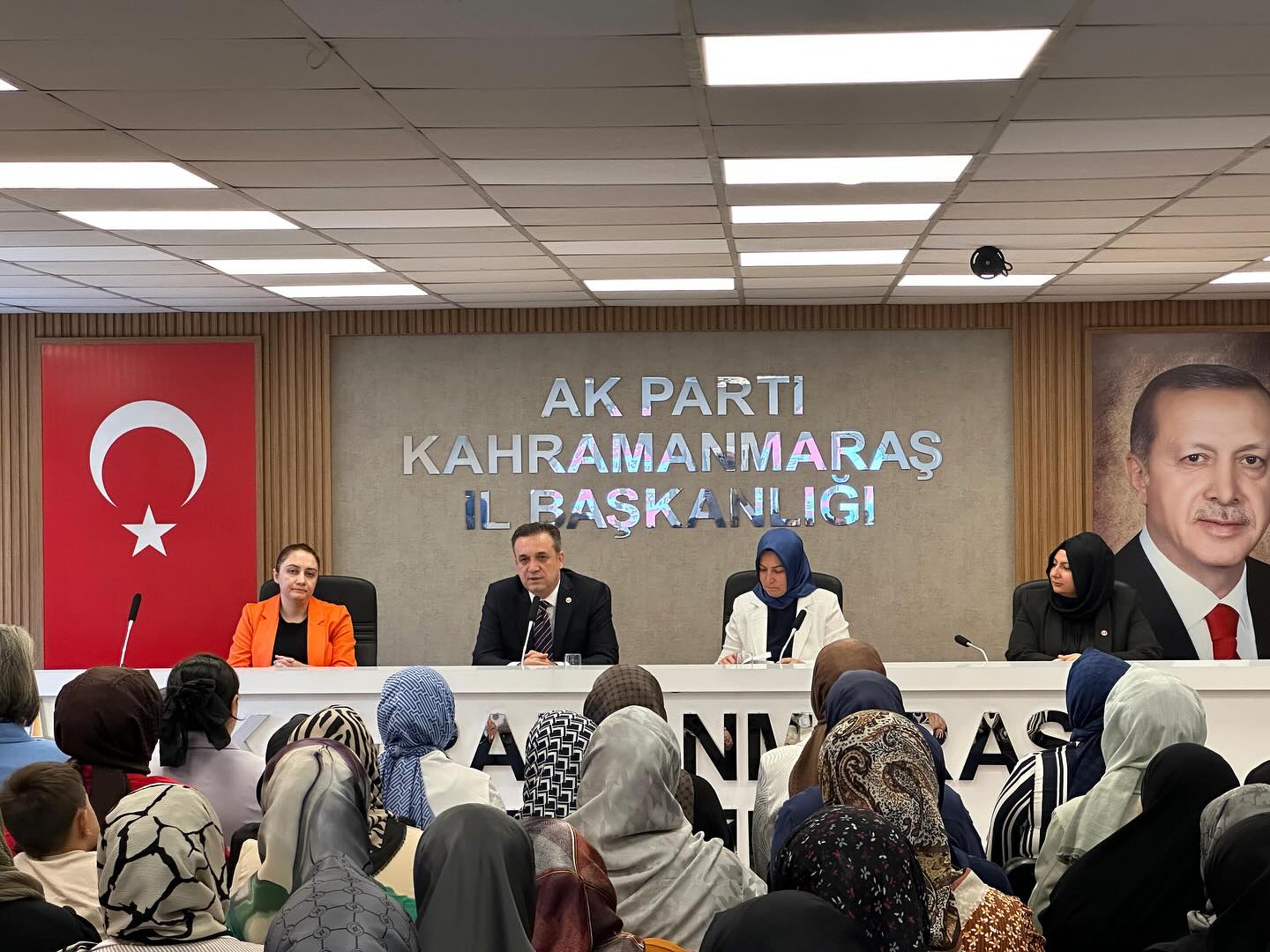 Milletvekili Kurt, Kadın Kolları Teşkilatı İle Bir Araya Geldi2