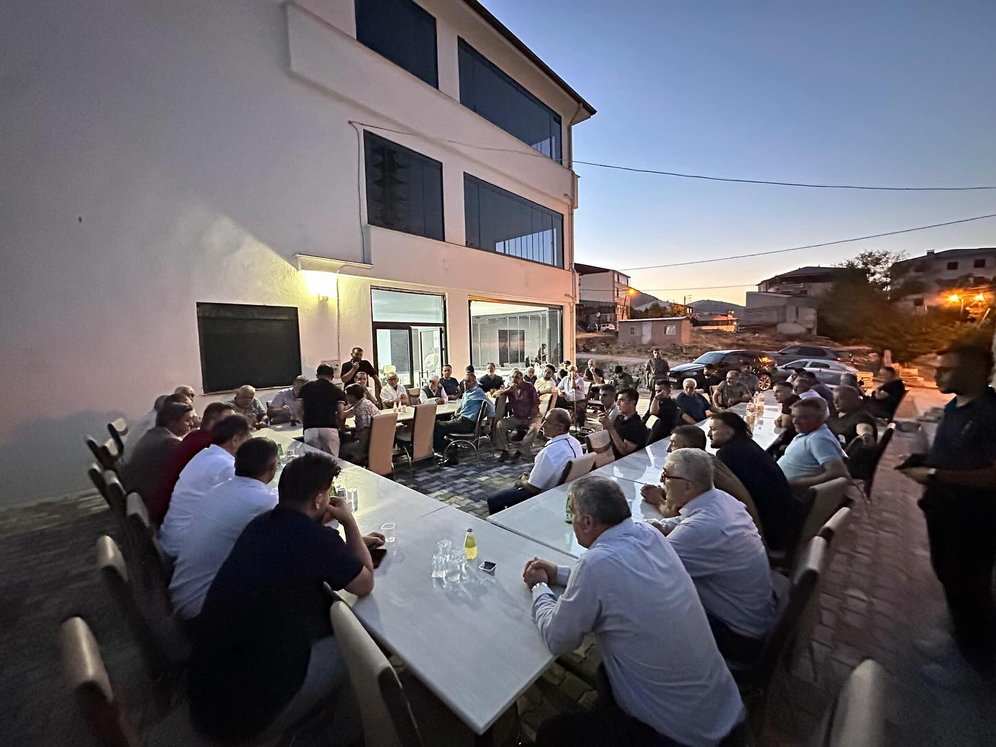 Milletvekili Mevlüt Kurt, Karahasanuşağı Mahallesi’nde Vatandaşlarla Buluştu2