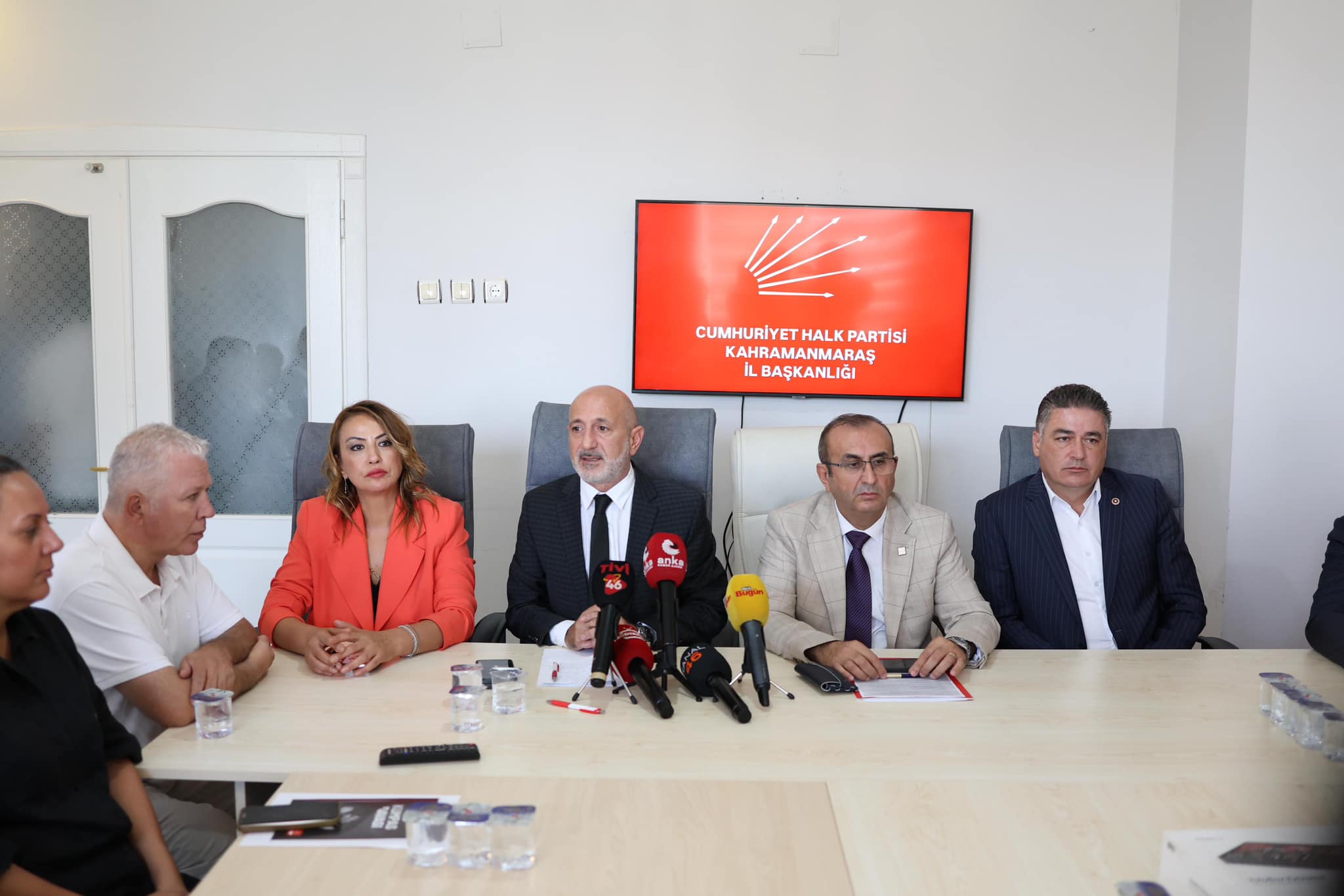 Milletvekili Öztunç Ekonomik Kriz Bıçağı Kemiğe Dayandırmış Durumda4