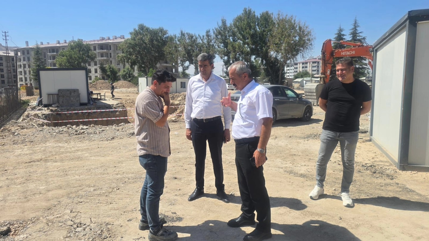 Müdür Gezer'den Yavuz Selim Ticaret Meslek Lisesi İnşaatına Ziyaret