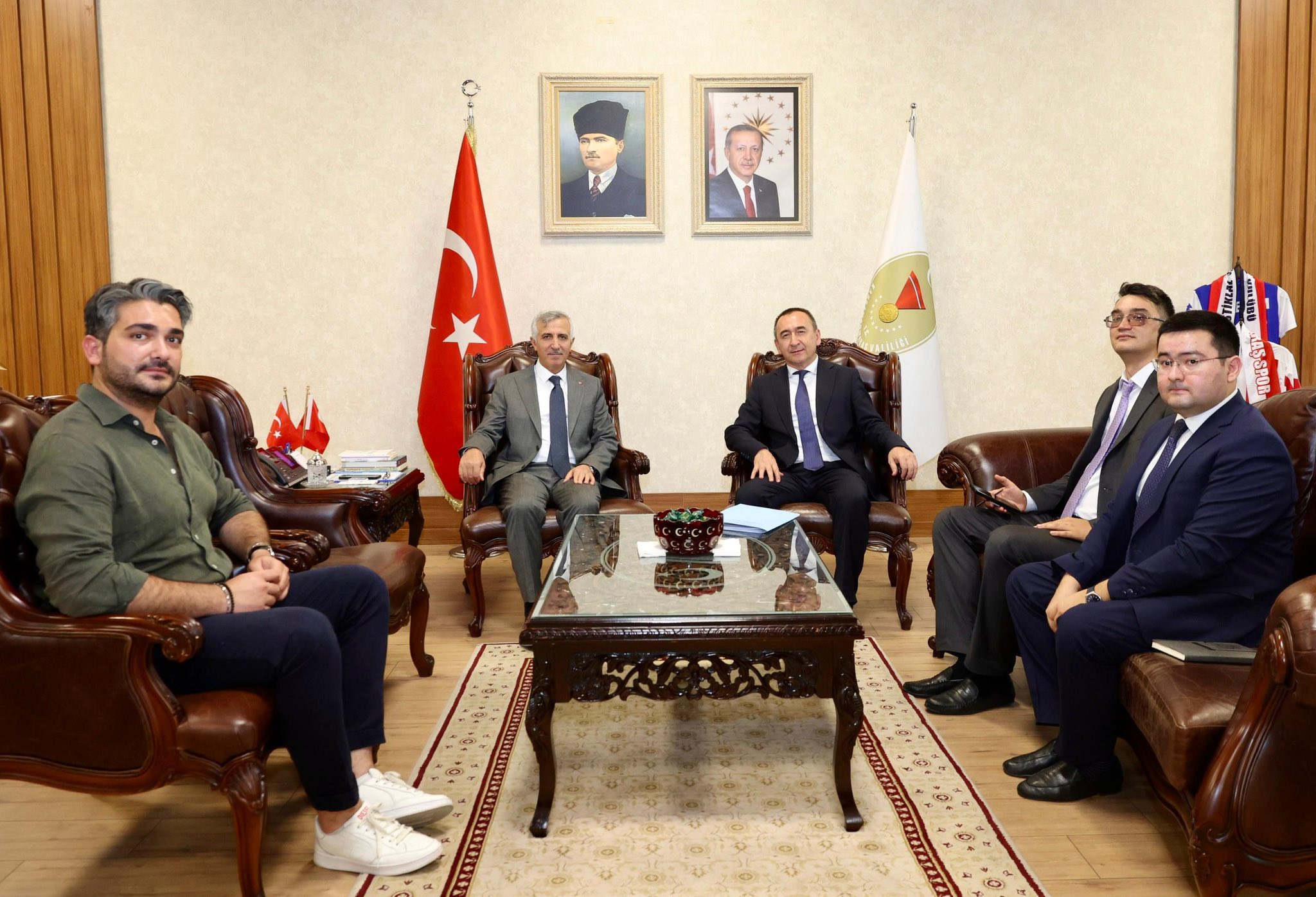 Özbekistan Ankara Büyükelçisi Khaydarov’dan Kahramanmaraş Valiliğine Ziyaret2
