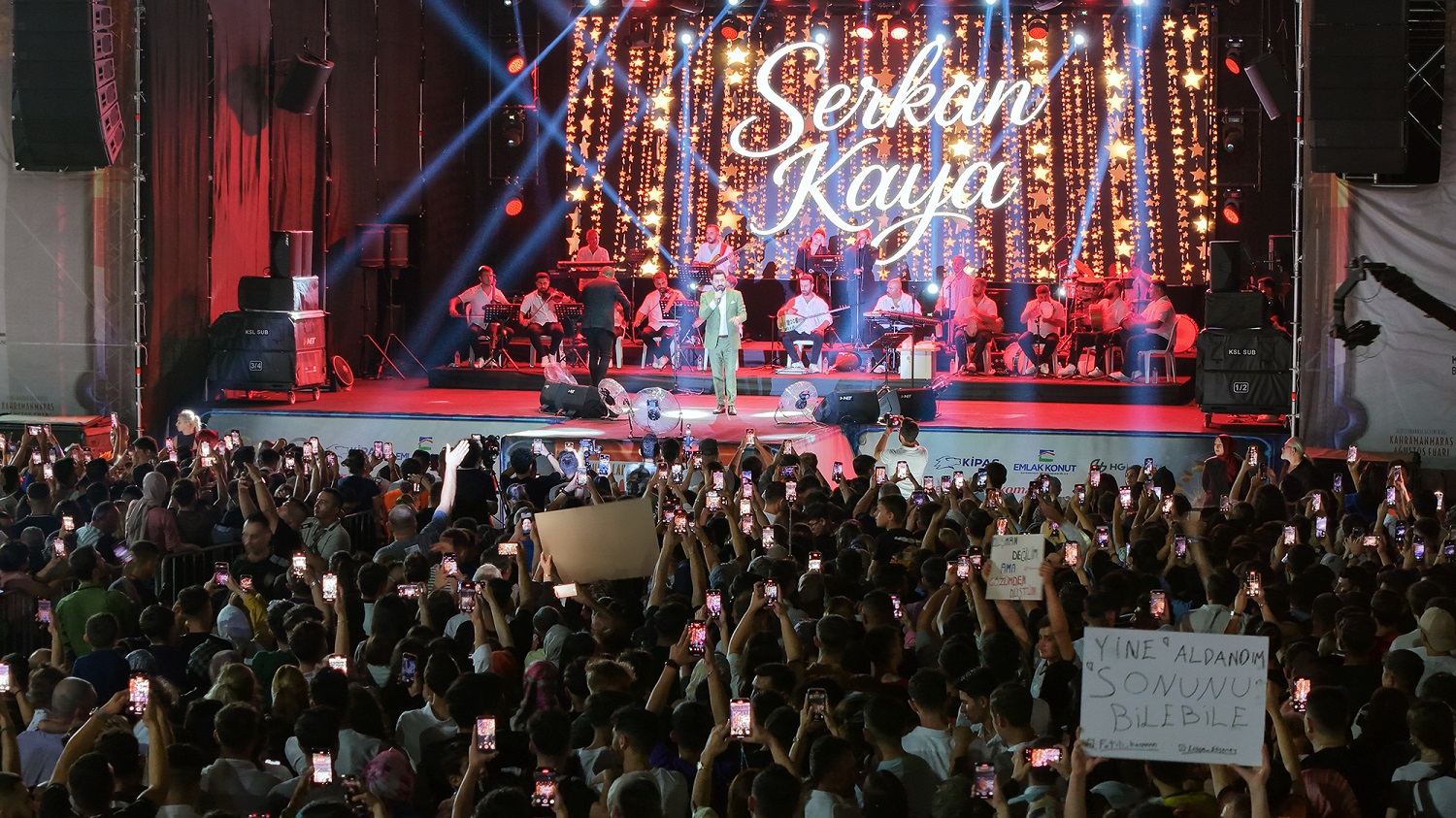 Serkan Kaya Kahramanmaraş’ı Arabesk Ezgilerle Coşturdu (2)