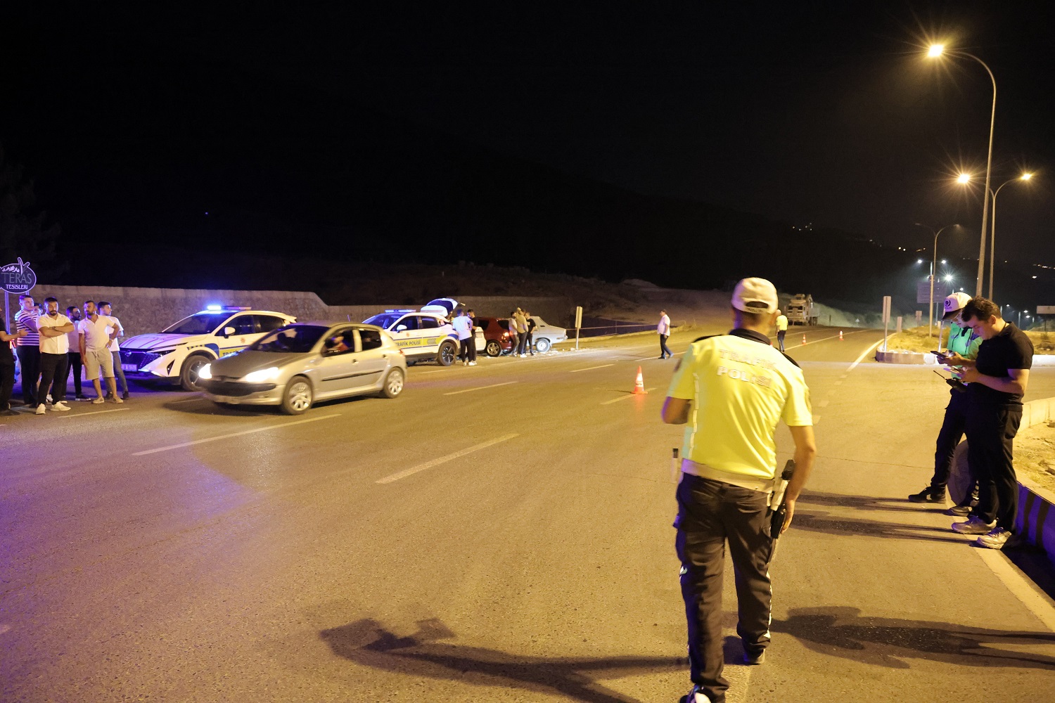 Trafik Can Aldı 1 Kişi Öldü, 2 Kişi Yaralandı (2)