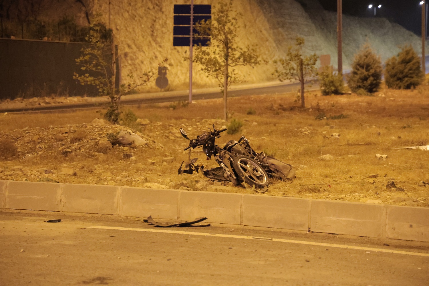 Trafik Can Aldı 1 Kişi Öldü, 2 Kişi Yaralandı (5)