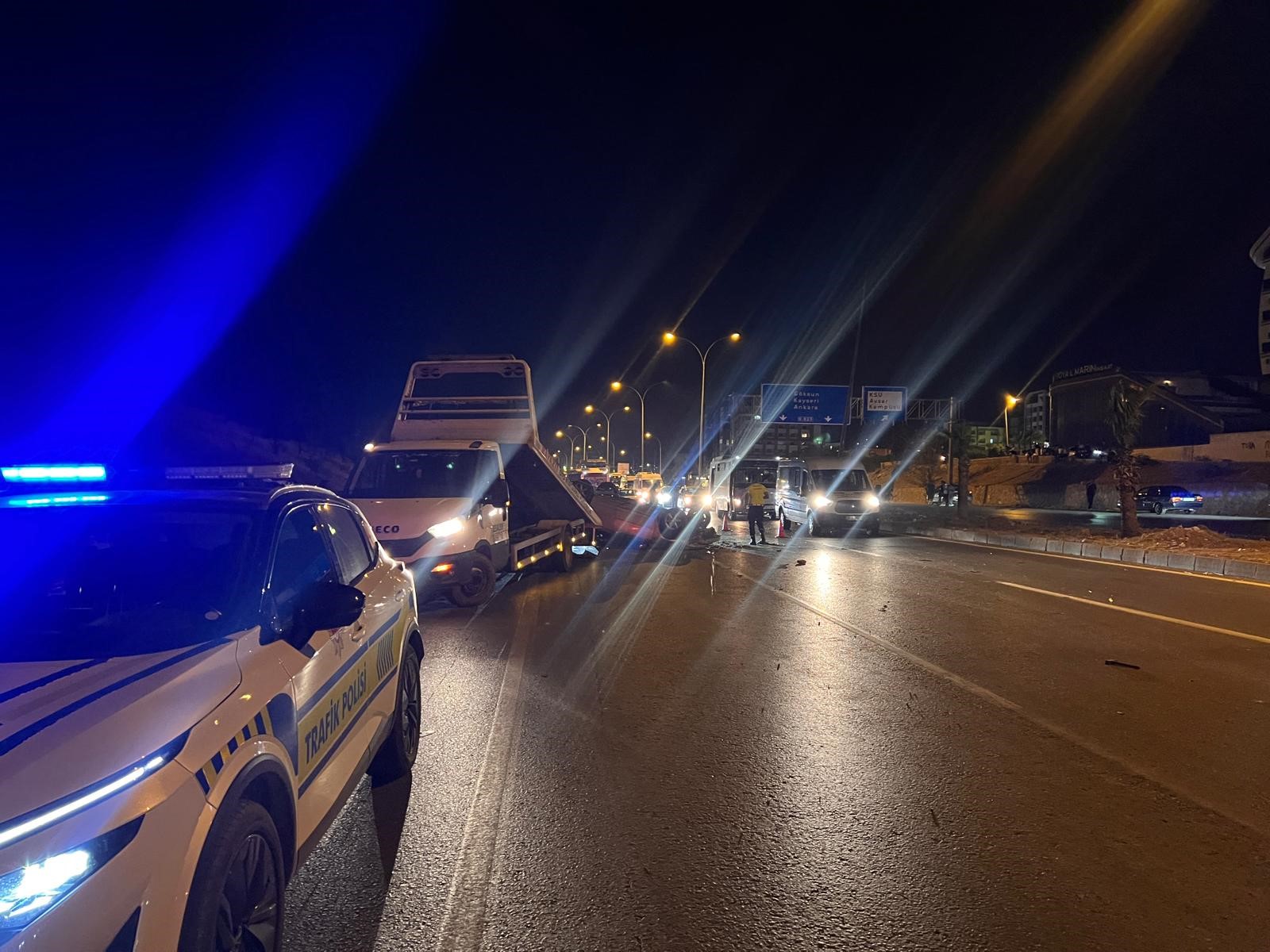 Trafik Kazası 1 Ağır Yaralı (2)