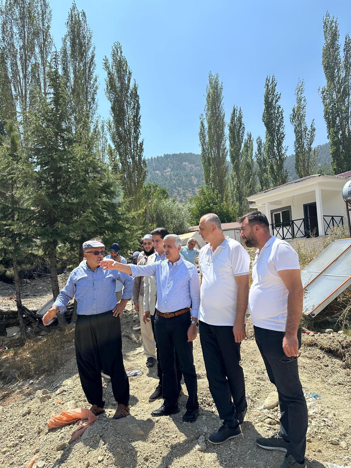 Vali Ünlüer, Andırın’daki Çelik Köy Evlerini Yerinde İnceledi5