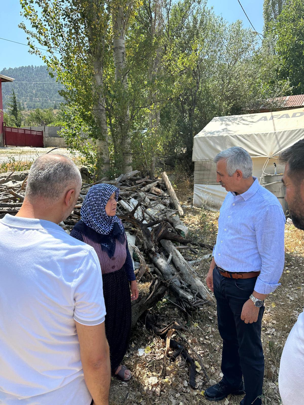 Vali Ünlüer, Andırın’daki Çelik Köy Evlerini Yerinde İnceledi6