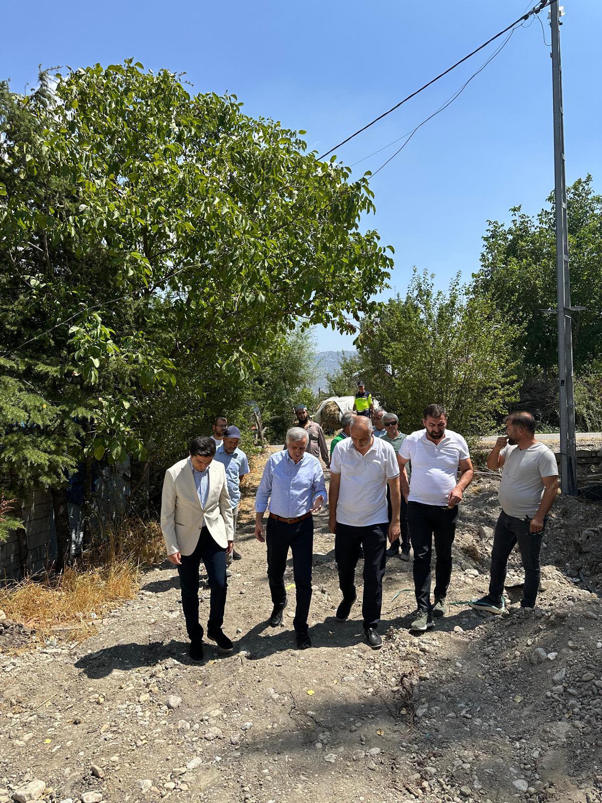 Vali Ünlüer, Andırın’daki Çelik Köy Evlerini Yerinde İnceledi7