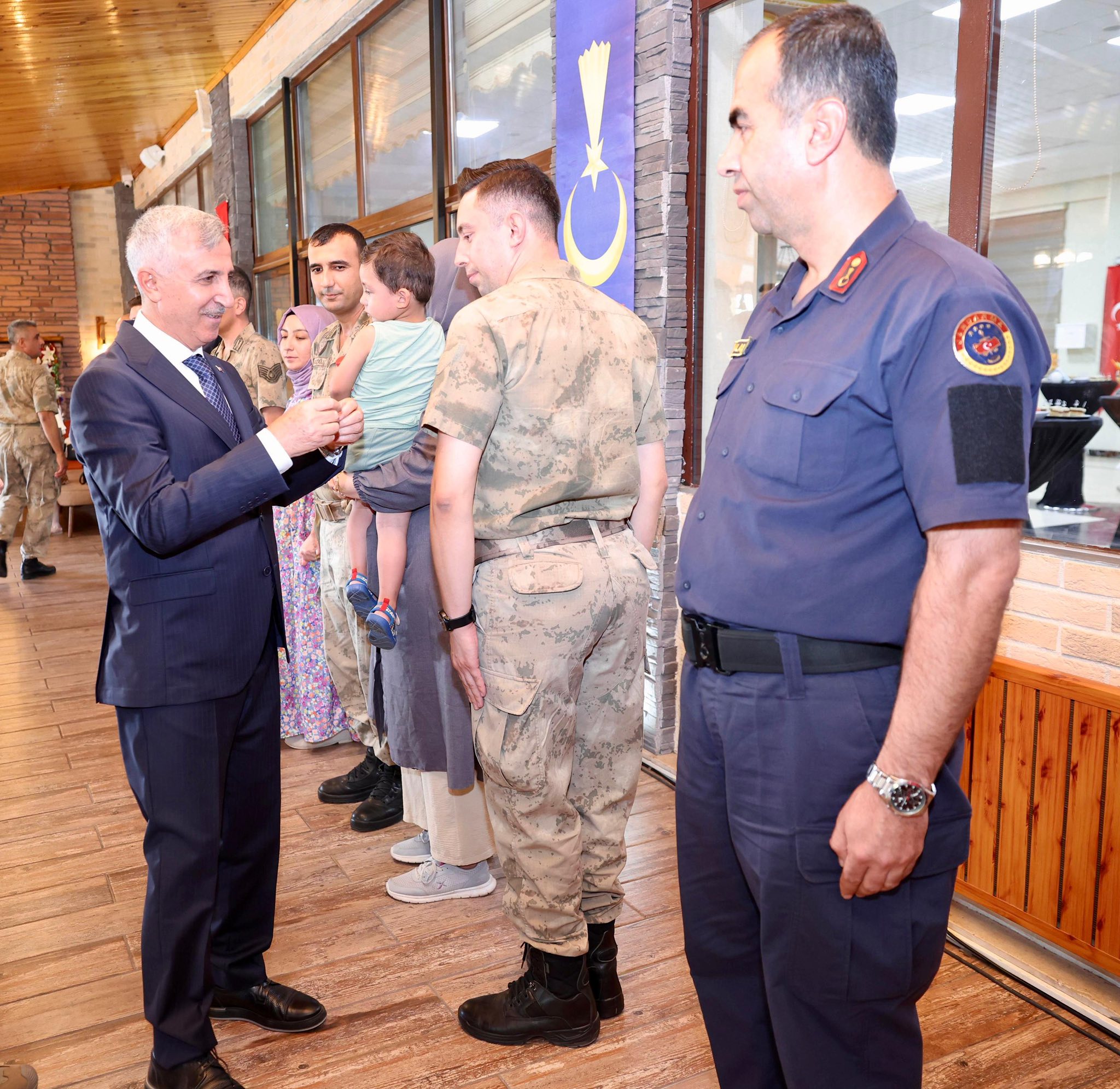Vali Ünlüer, Rütbe Ve Terfi Törenine Katıldı1