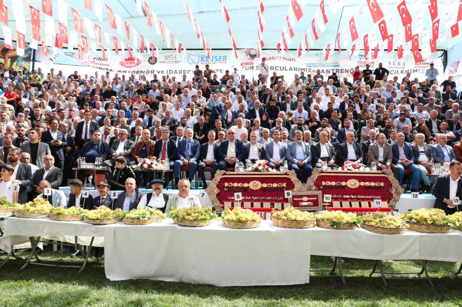 29. Geleneksel Bertiz Boyalı Şalvar Güreşleri Coşkulu Geçti
