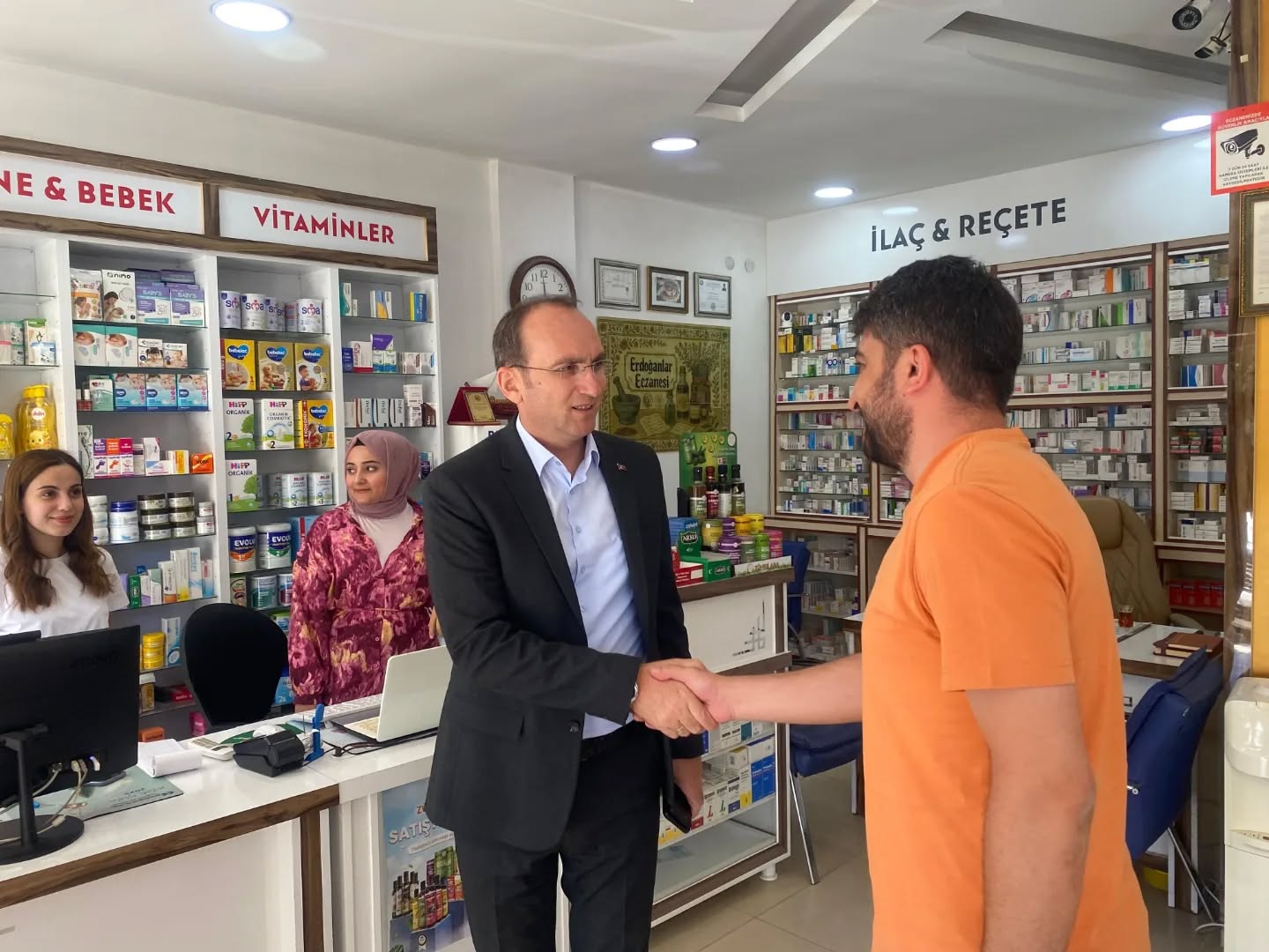 Afşin Kaymakamı Sarıdoğan’dan Sağlık Sektörüne Ziyarett
