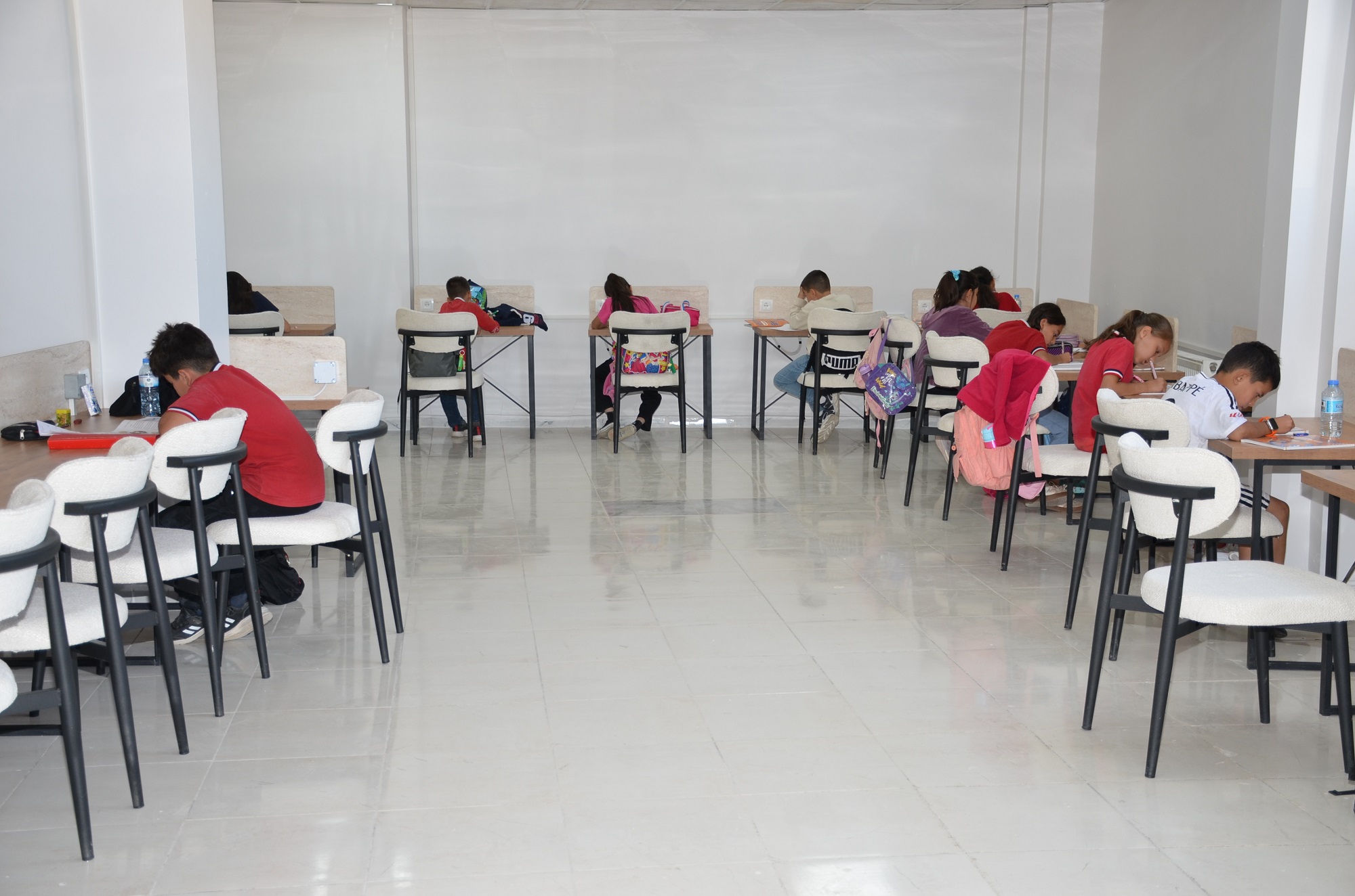 Afşin’de Focus Lab Sessiz Kütüphane Ve Ödev Kafe Açıldı (11)