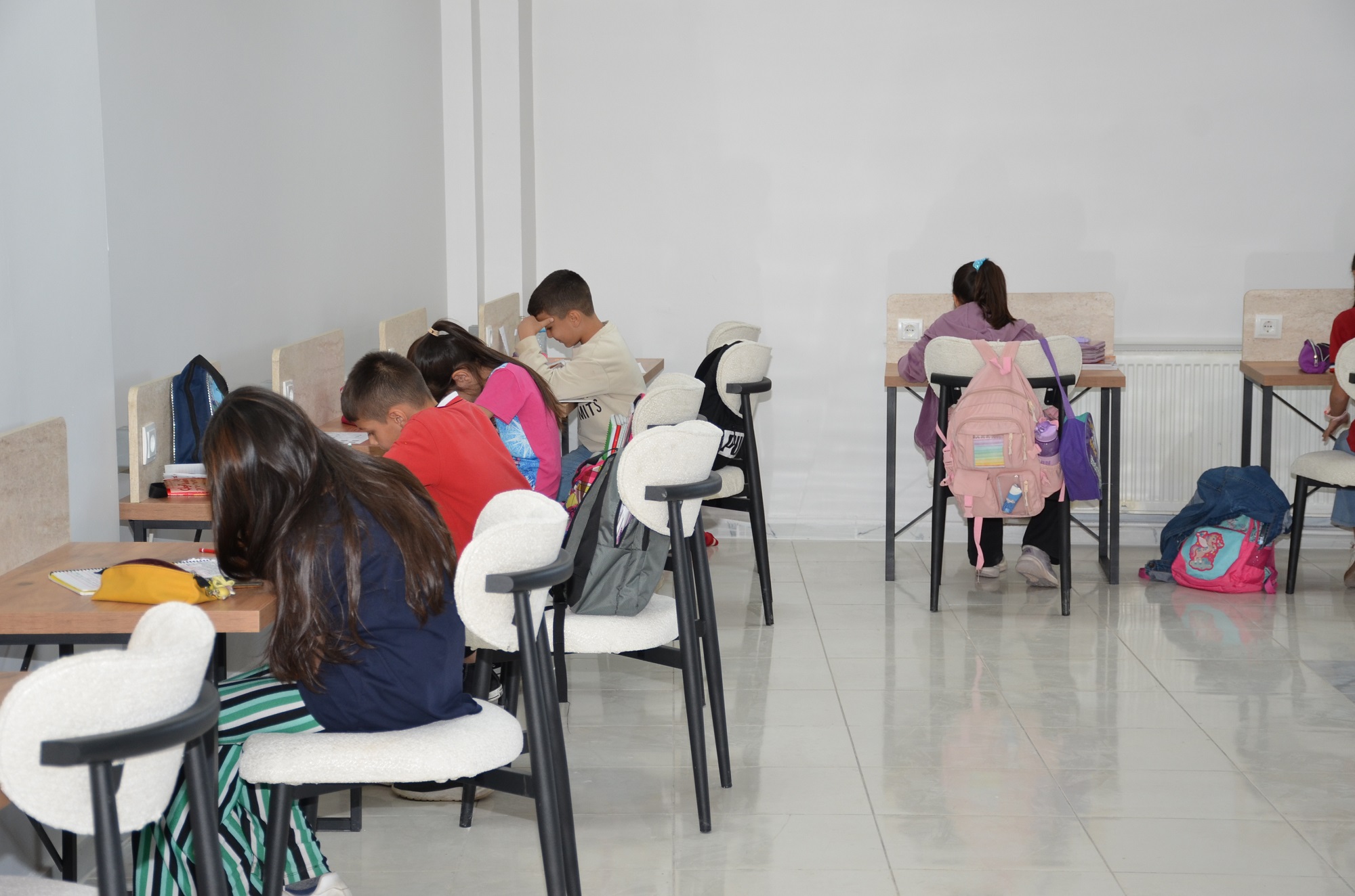 Afşin’de Focus Lab Sessiz Kütüphane Ve Ödev Kafe Açıldı (3)