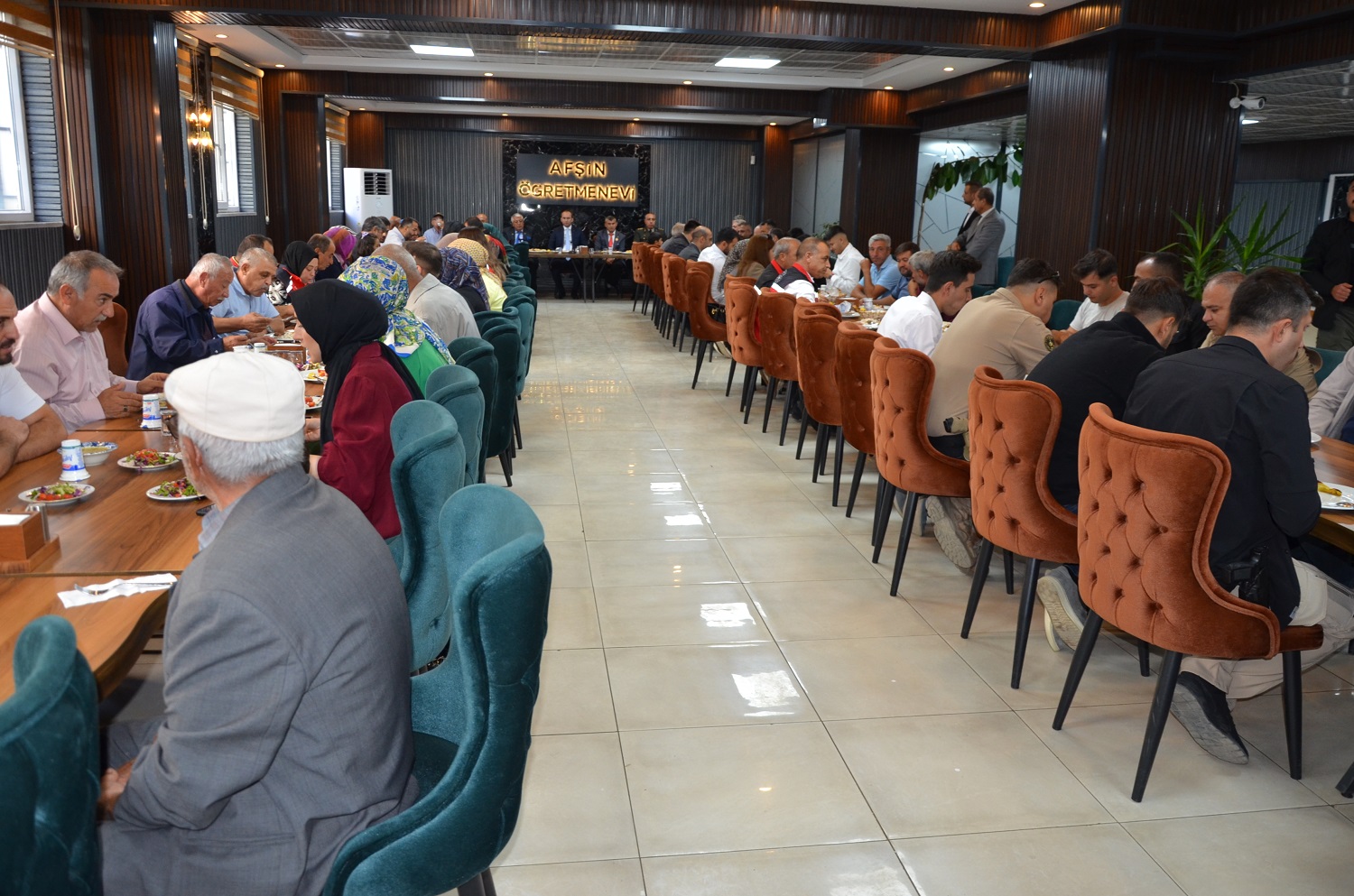 Afşin’de Gazilerin Onuruna Yemek Programı Düzenlendi (1)
