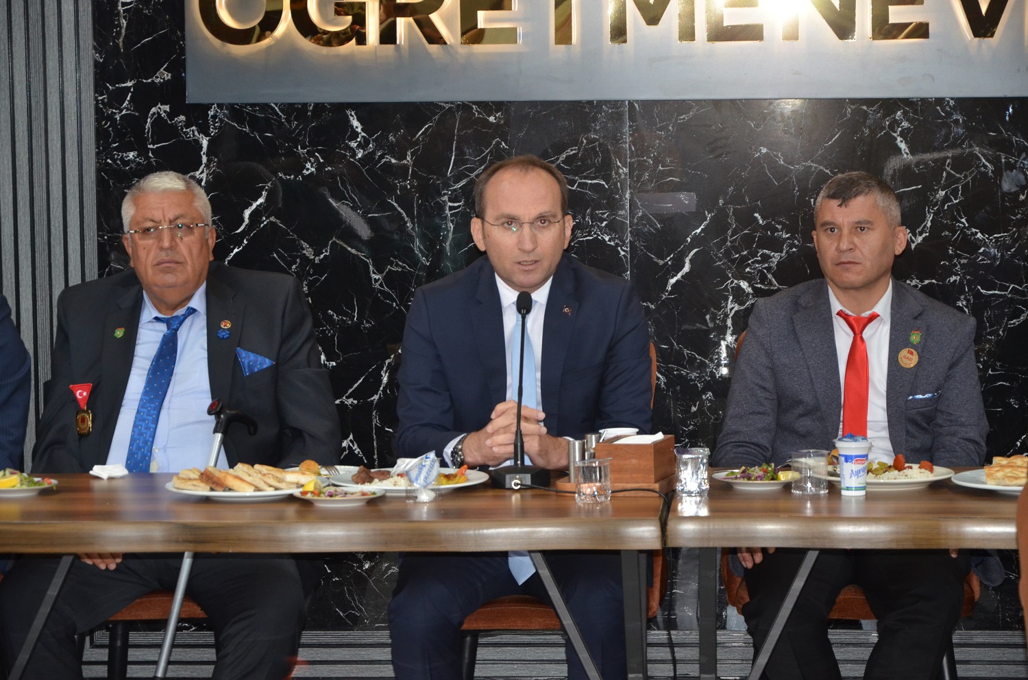 Afşin’de Gazilerin Onuruna Yemek Programı Düzenlendi (5)