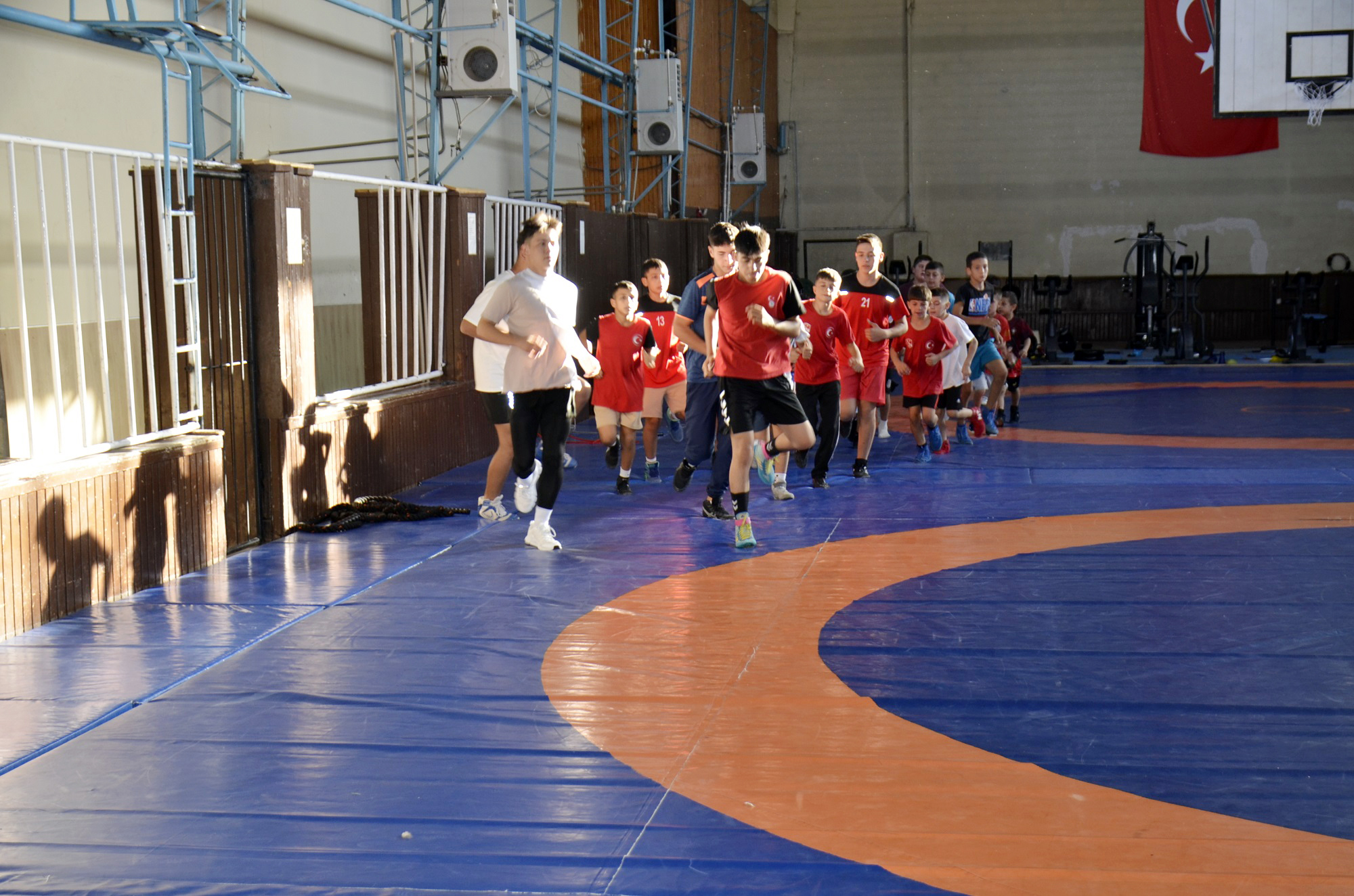 Afşinli İş Adamı İkbal Kıraç’tan Spora Destek (6)