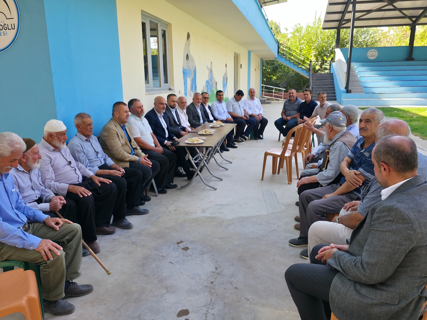 Ak Parti Heyeti Dulkadiroğlu’nun Mahallelerinde Vatandaşlarla Buluştu2