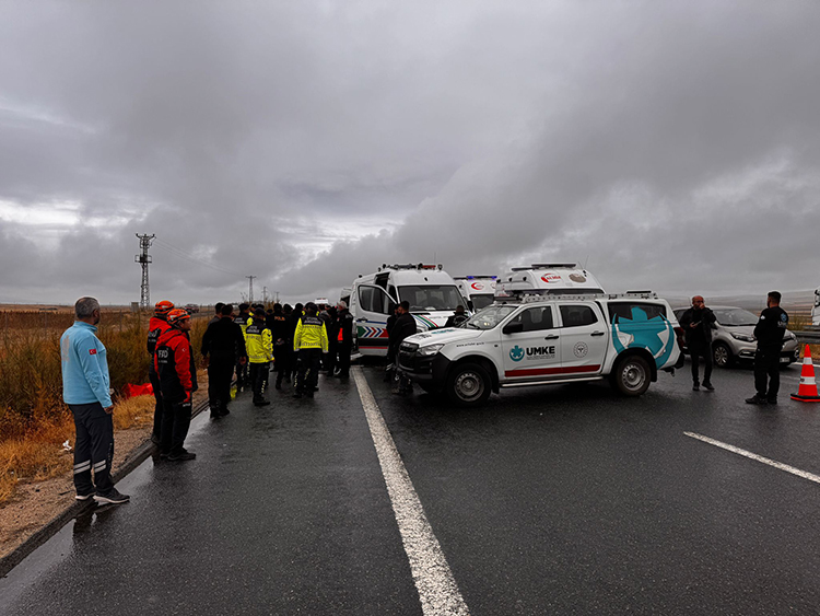 Aksaray'da Trafik Kazasında 2 Asker Şehit Oldu, 1 Kişi Hayatını Kaybetti2