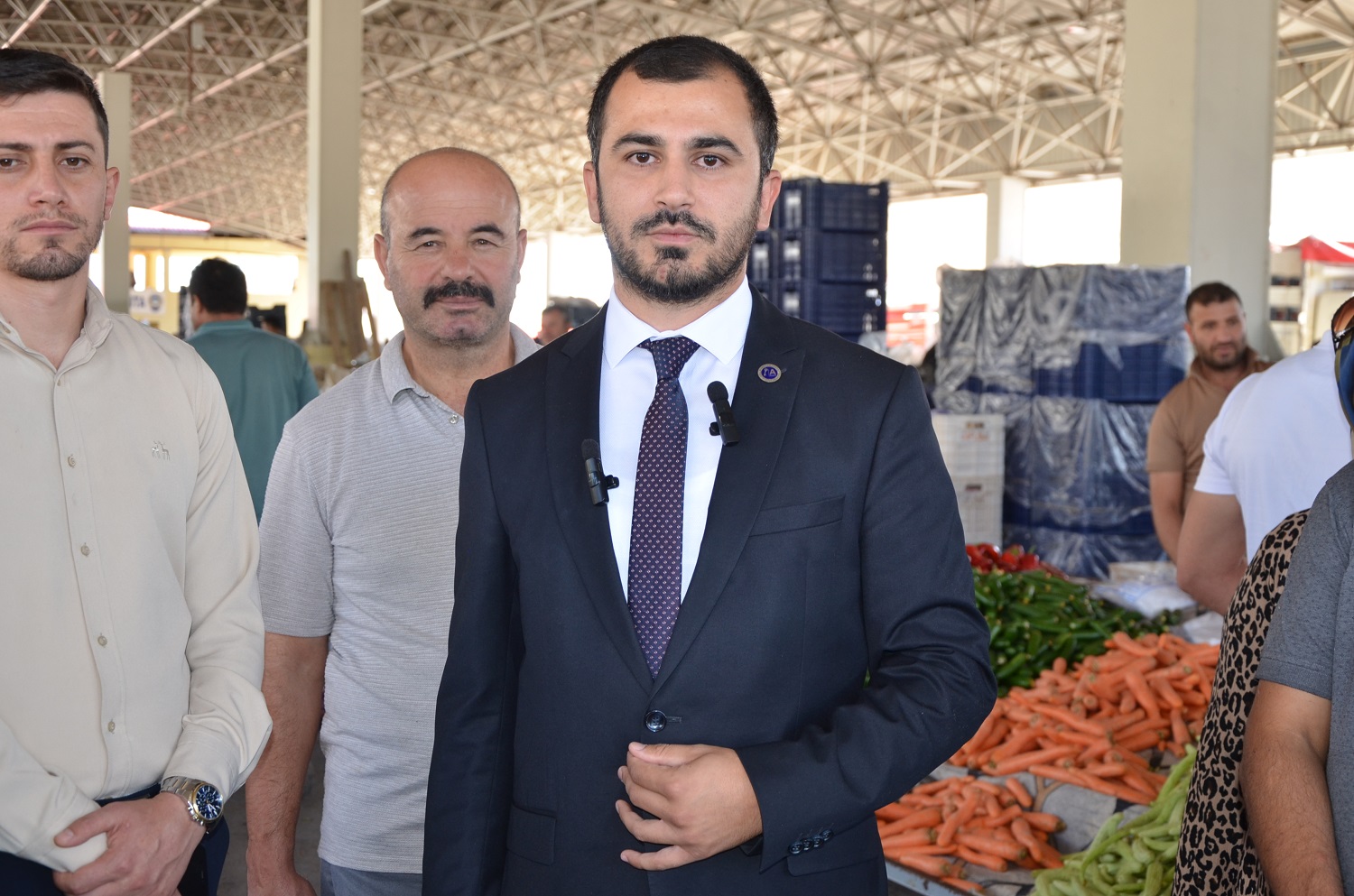 Anahtar Parti İlçe Başkanı Alperen Kır, Pazar Yerinde Esnafla Buluştu (1)