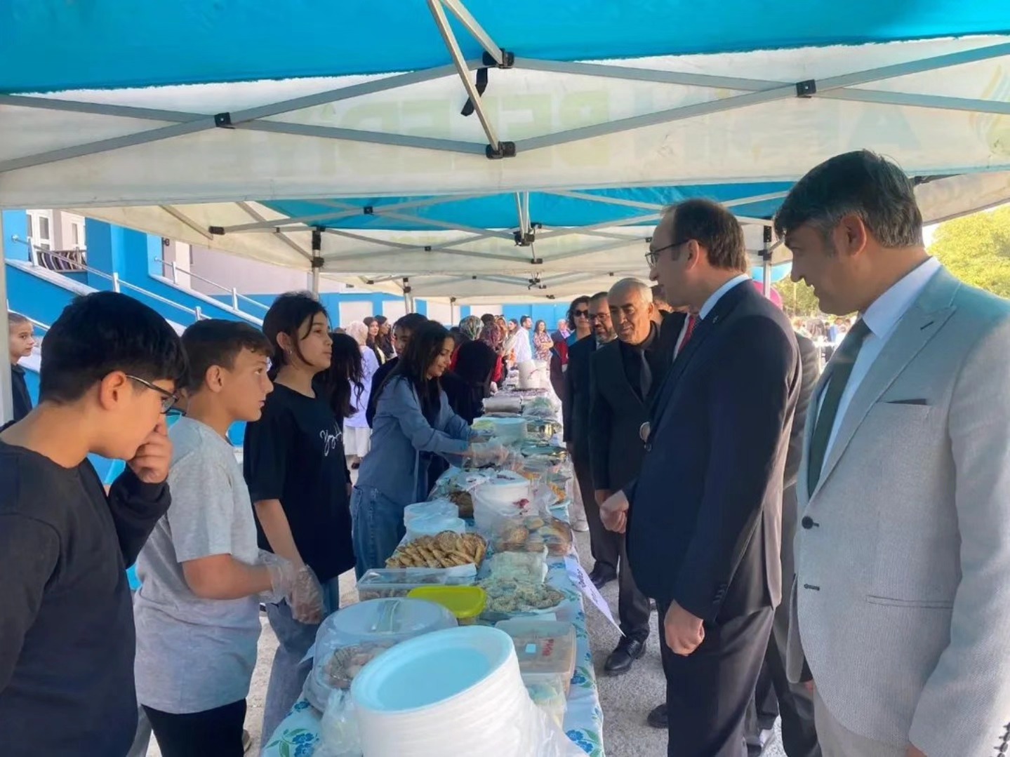 Aşık Mahzuni Şerif Ortaokulu'nda Kermes Etkinliği Düzenlendi1