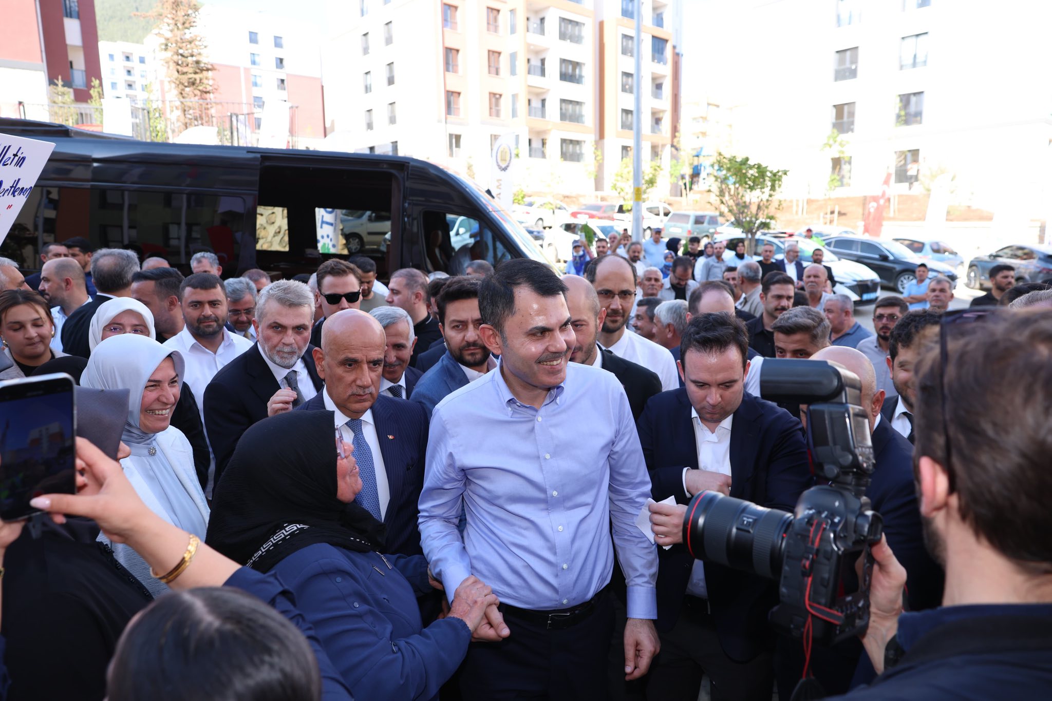 Bakan Kurum, Kahramanmaraş’ta Bir Dizi Ziyaret Gerçekleştirdi