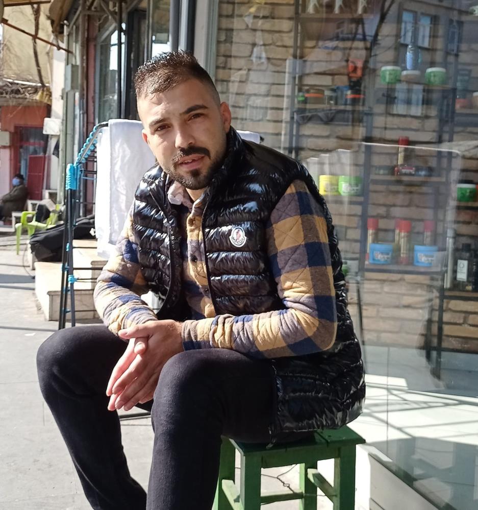Bıçaklı Saldırıda Hayatını Kaybeden Genç Adam Son Yolculuğuna Uğurlandı 3