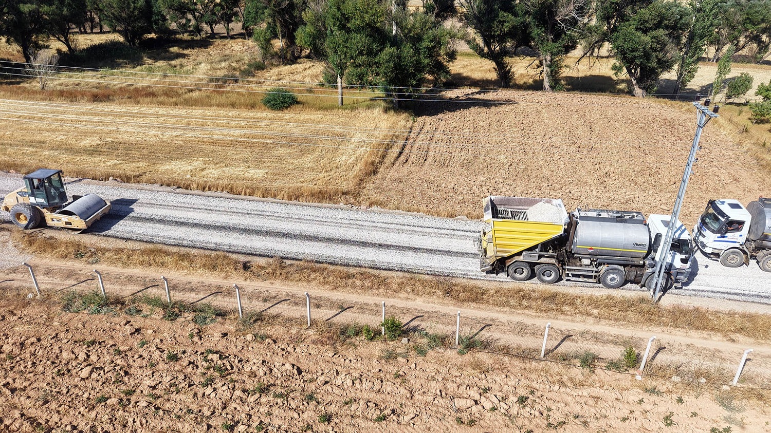 Büyükşehir, Afşin’de Kırsal Mahallelerin Ulaşımını İyileştiriyor (1)